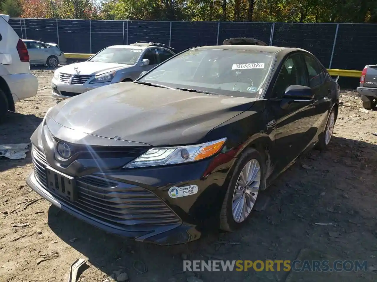 2 Photograph of a damaged car 4T1B21HK6KU518233 TOYOTA CAMRY 2019