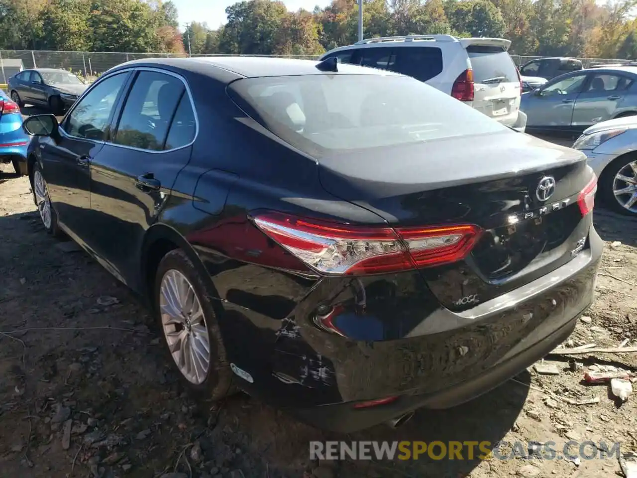 3 Photograph of a damaged car 4T1B21HK6KU518233 TOYOTA CAMRY 2019