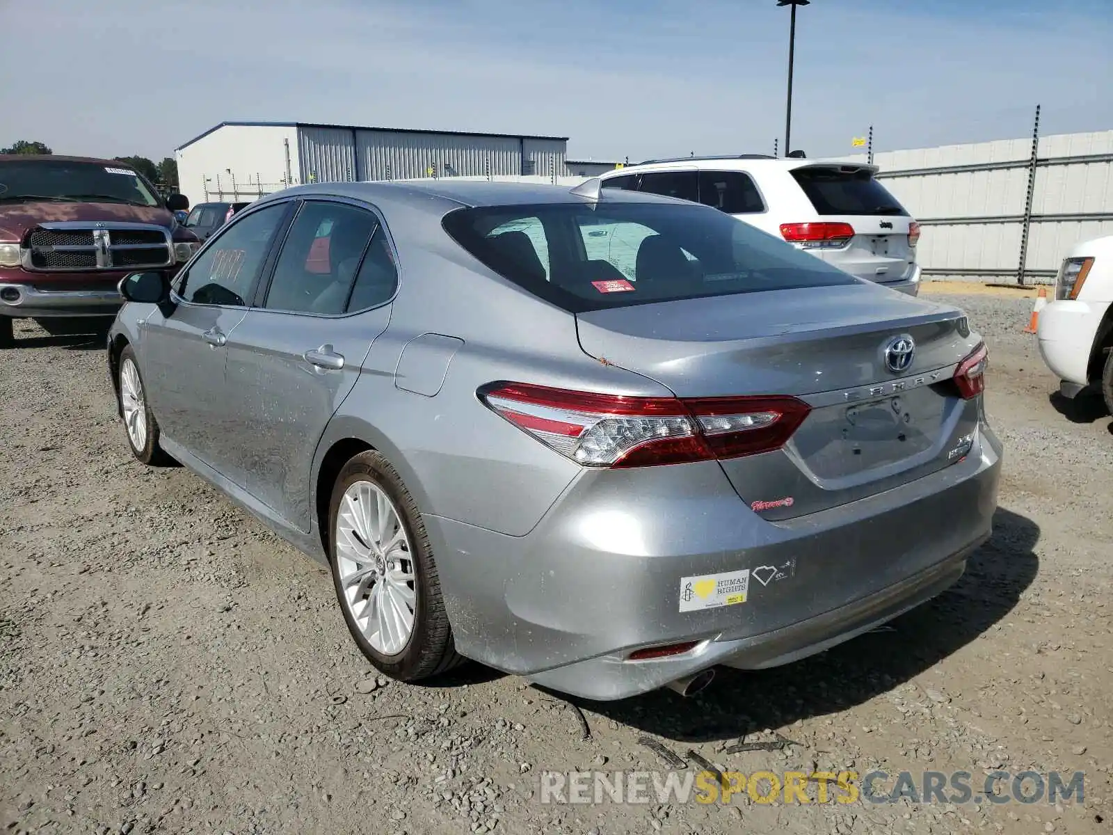 3 Photograph of a damaged car 4T1B21HK6KU519155 TOYOTA CAMRY 2019