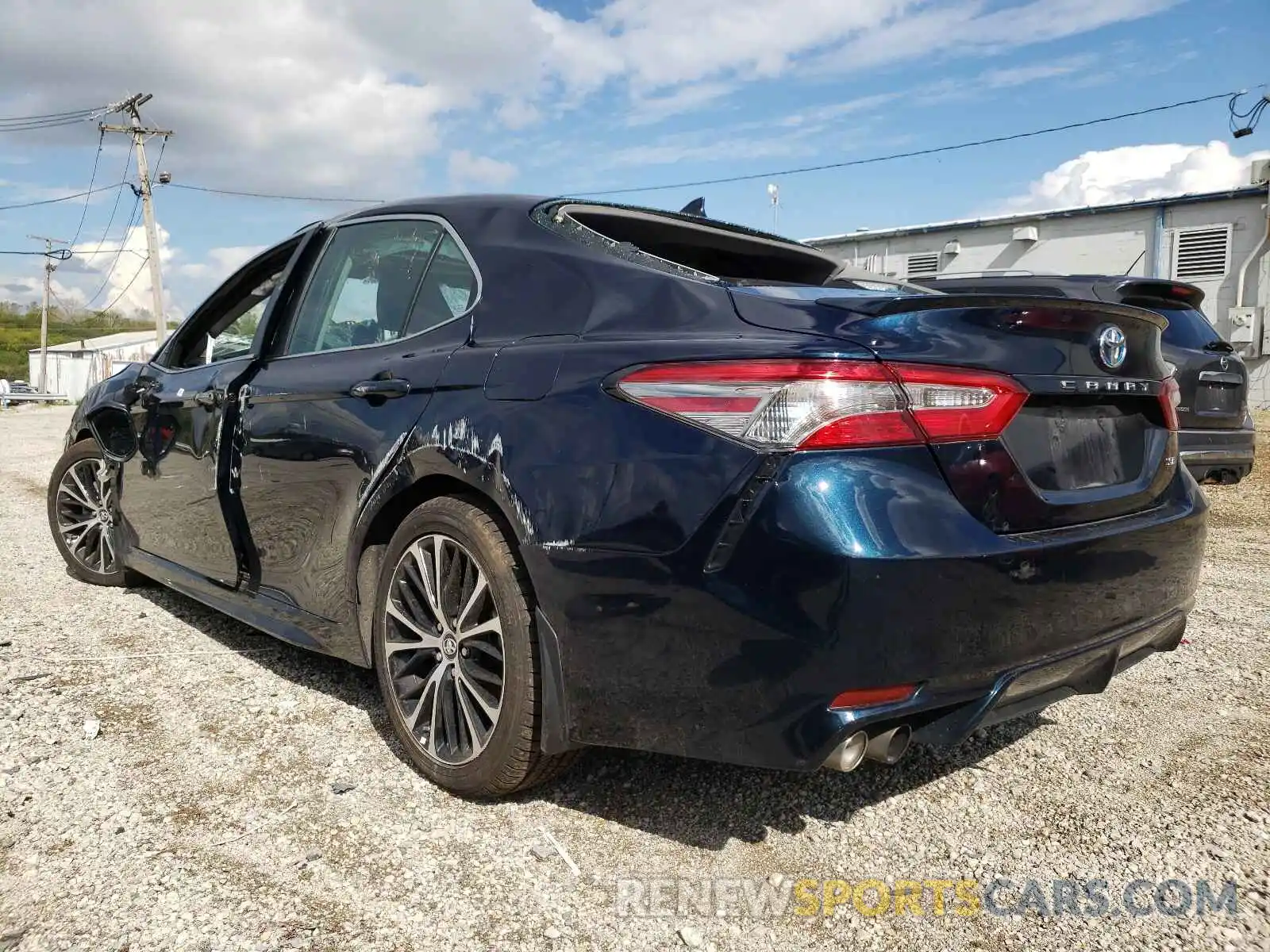 3 Photograph of a damaged car 4T1B21HK6KU520709 TOYOTA CAMRY 2019