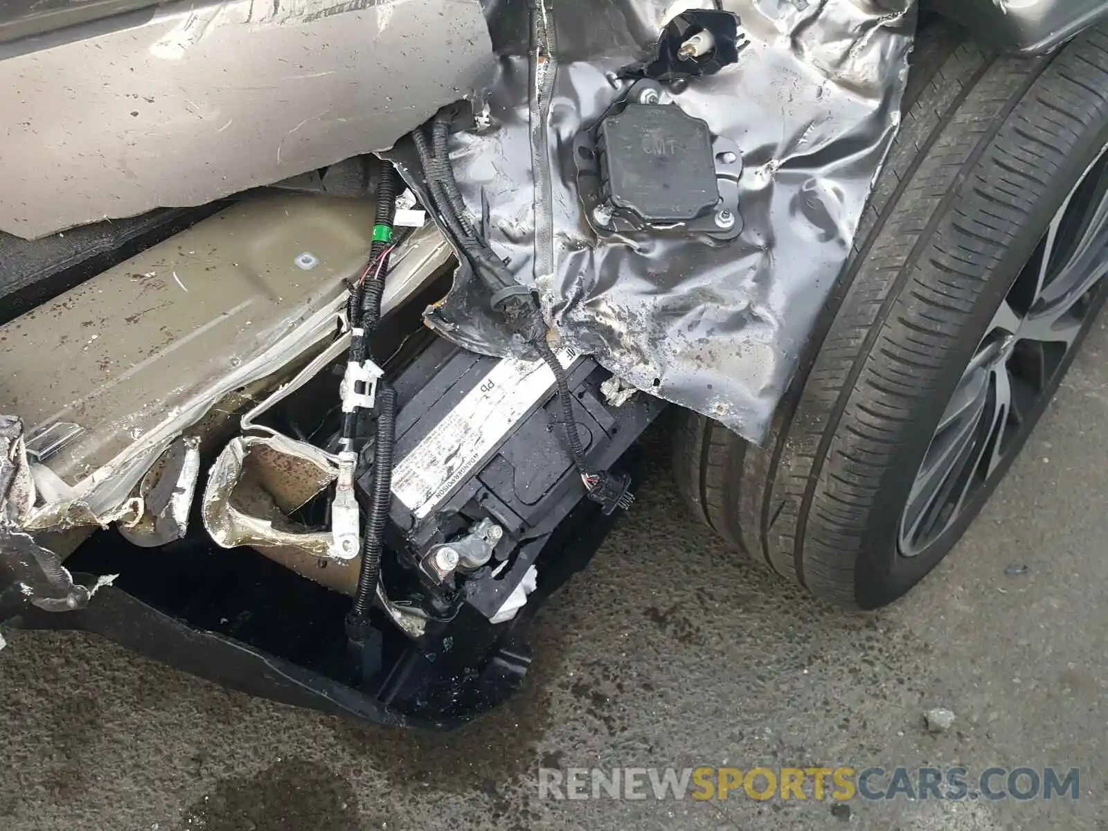 9 Photograph of a damaged car 4T1B21HK6KU521875 TOYOTA CAMRY 2019