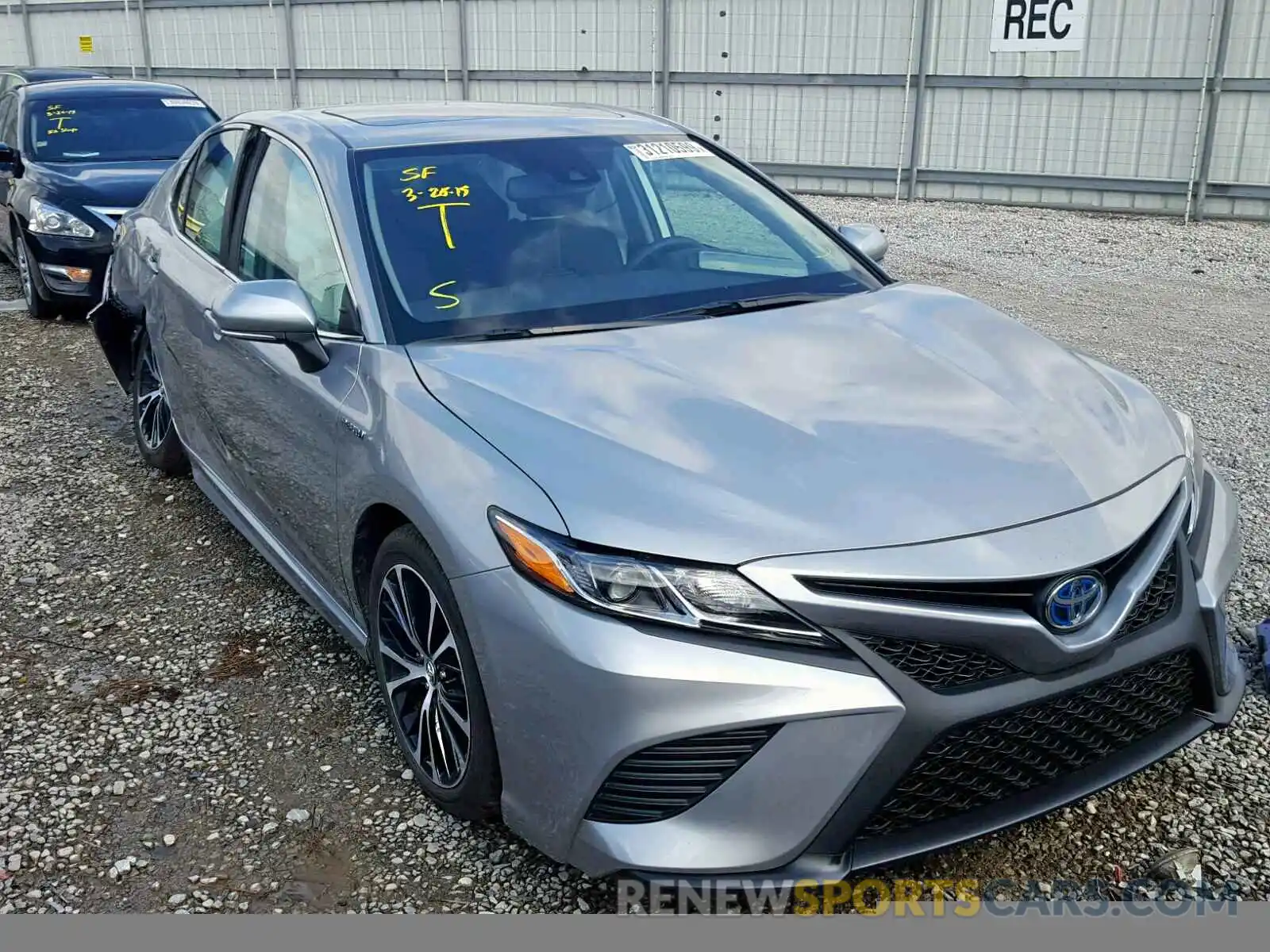 1 Photograph of a damaged car 4T1B21HK7KU011714 TOYOTA CAMRY 2019