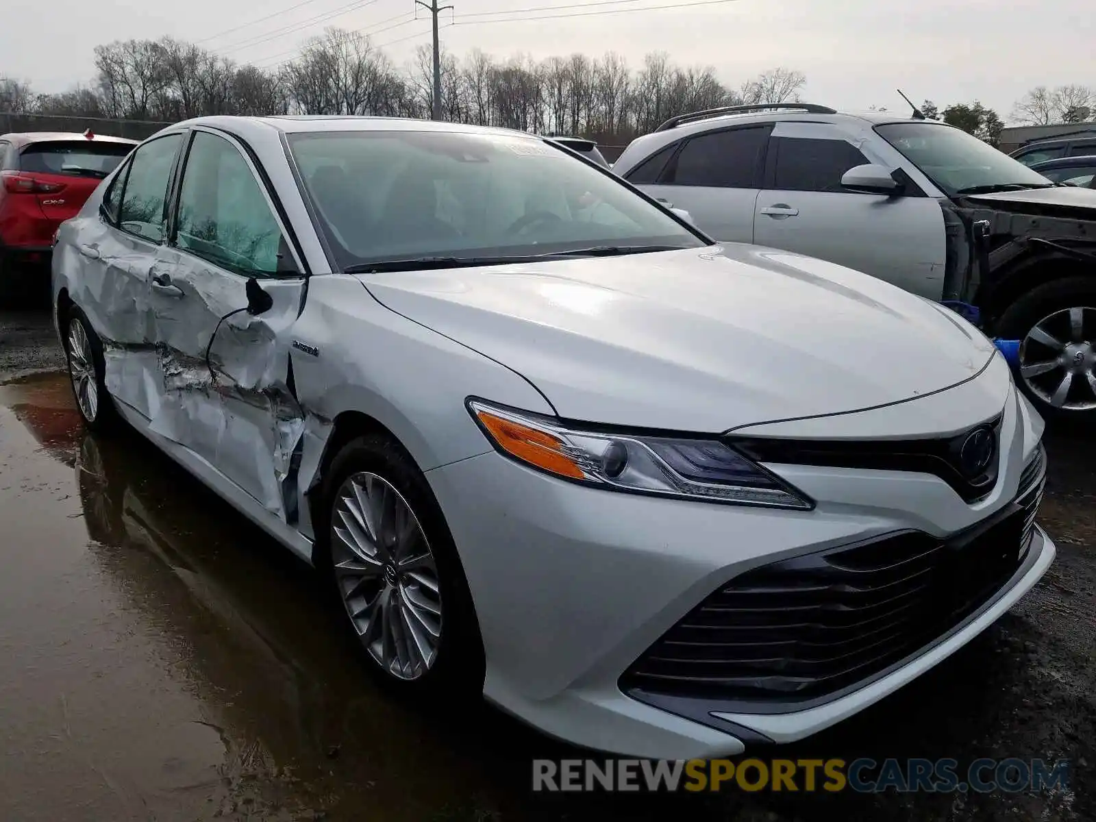 1 Photograph of a damaged car 4T1B21HK7KU014385 TOYOTA CAMRY 2019