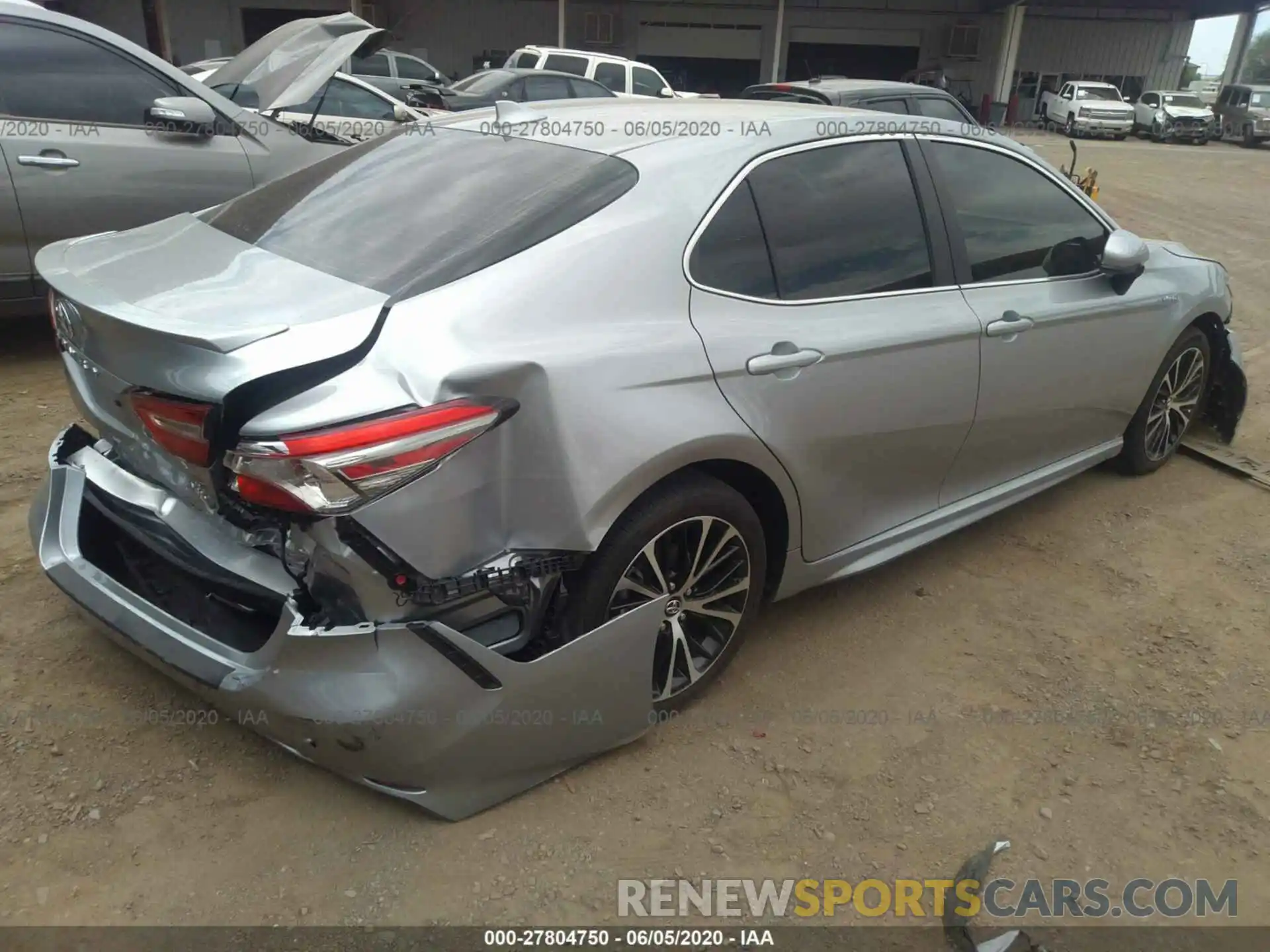 4 Фотография поврежденного автомобиля 4T1B21HK7KU014483 TOYOTA CAMRY 2019