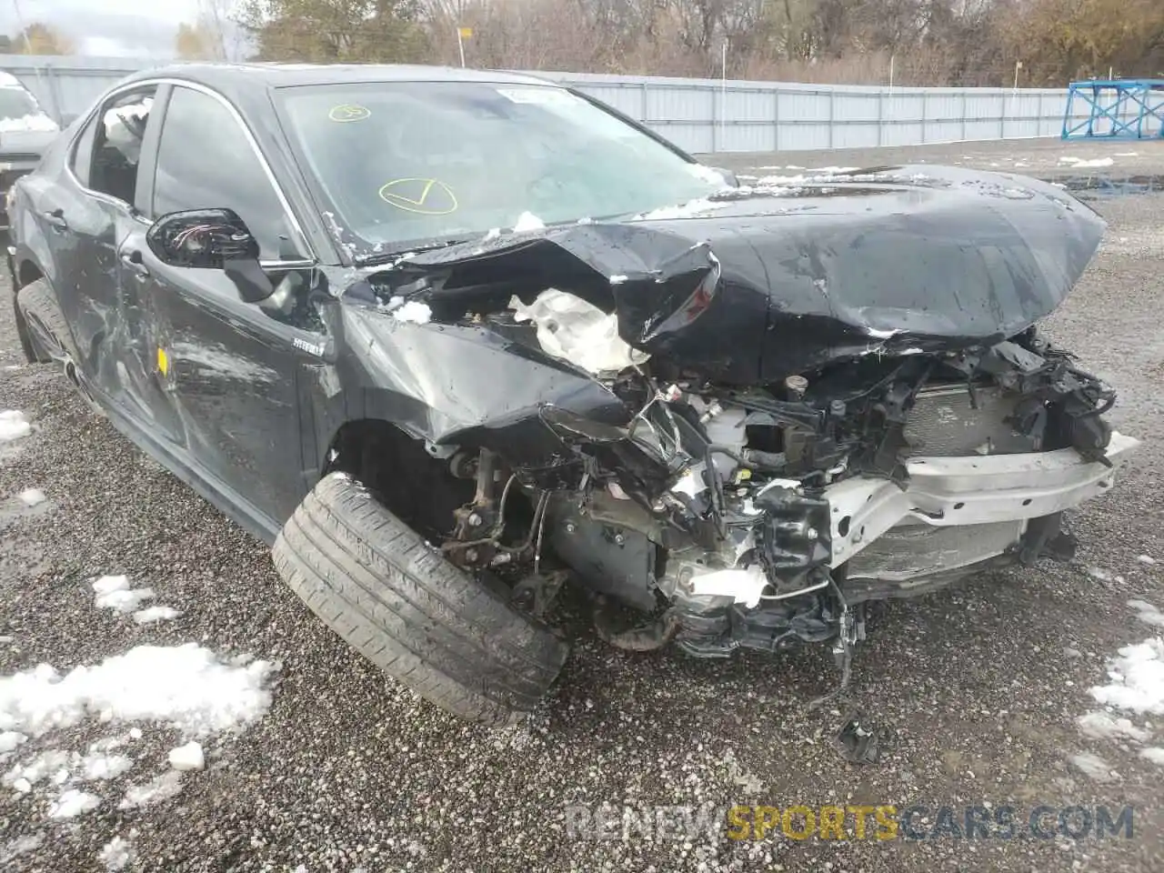 1 Photograph of a damaged car 4T1B21HK7KU511002 TOYOTA CAMRY 2019