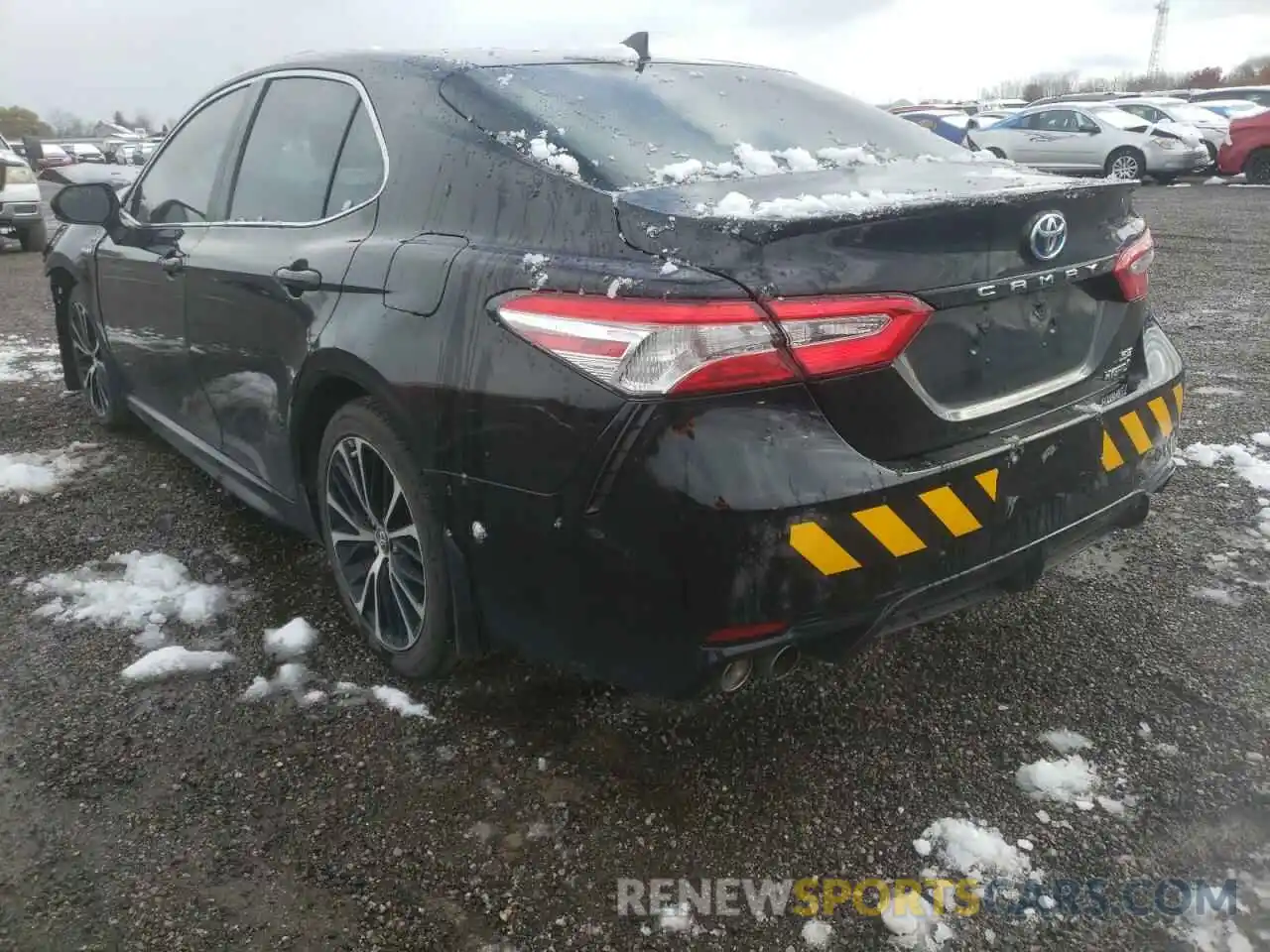 3 Photograph of a damaged car 4T1B21HK7KU511002 TOYOTA CAMRY 2019