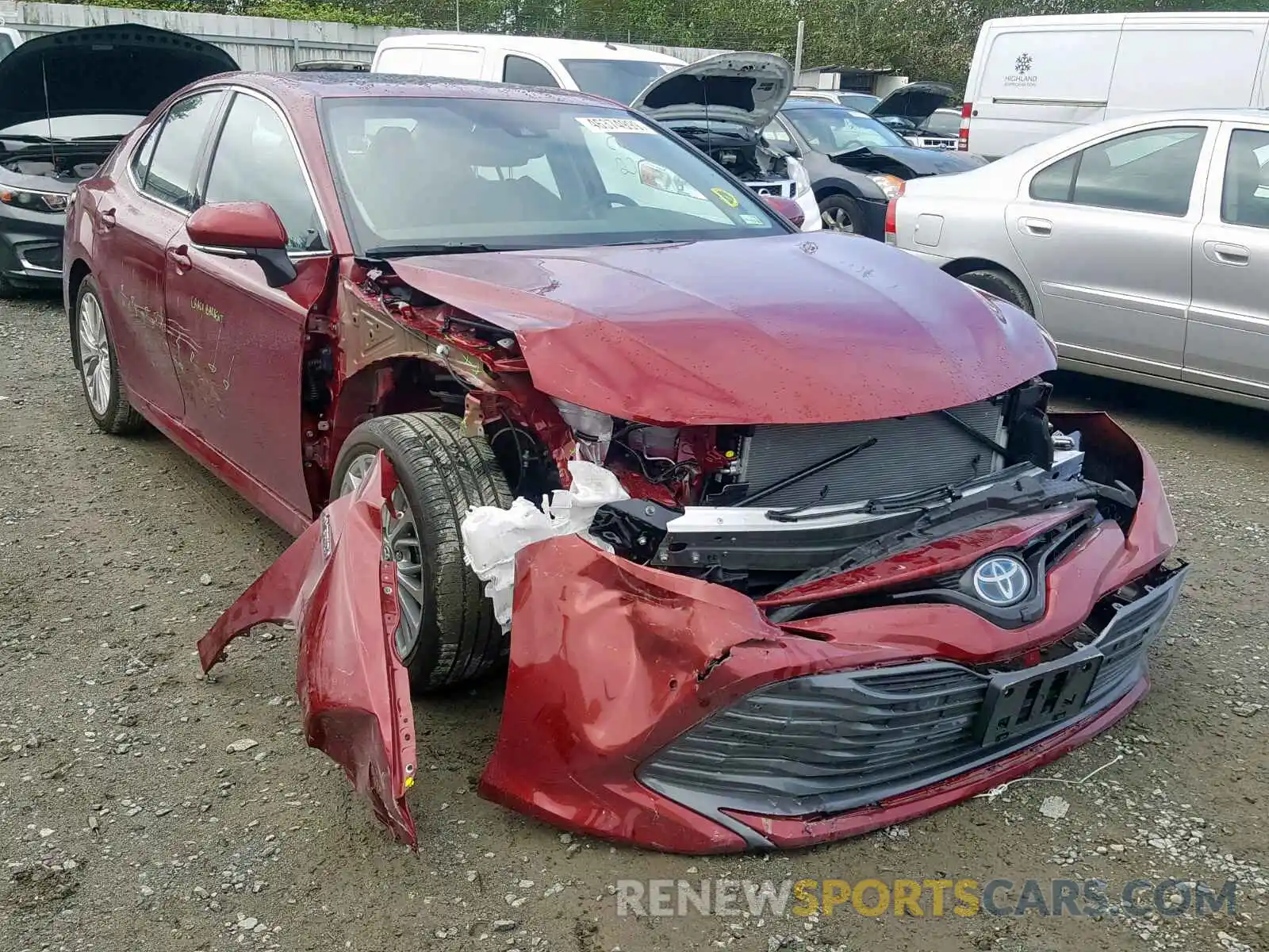 1 Photograph of a damaged car 4T1B21HK7KU511940 TOYOTA CAMRY 2019