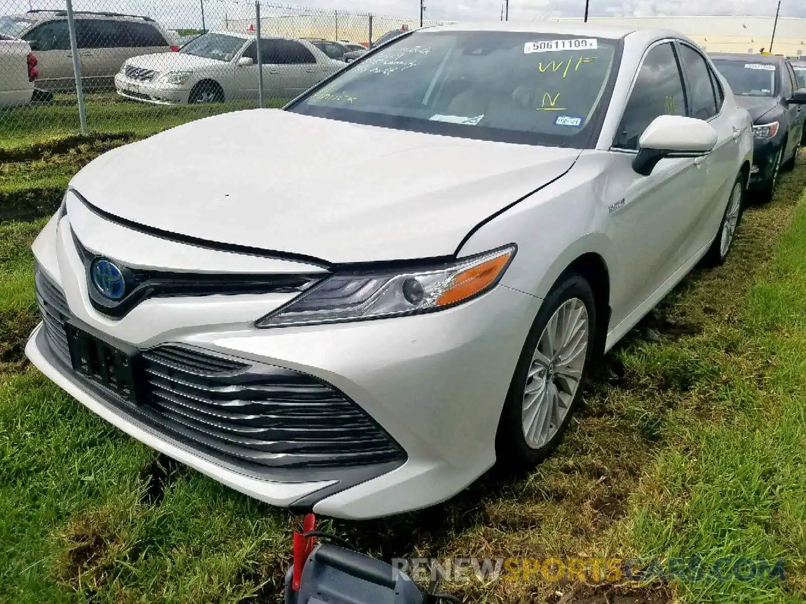 2 Photograph of a damaged car 4T1B21HK7KU514269 TOYOTA CAMRY 2019