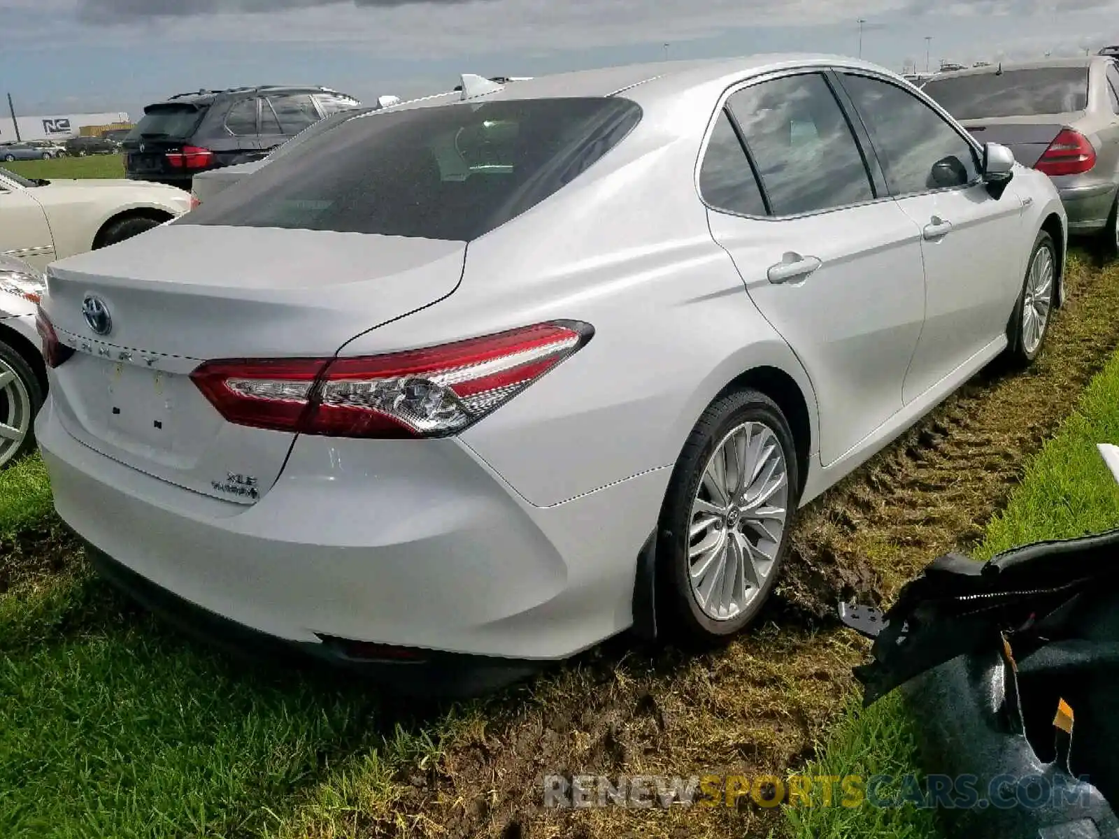 4 Фотография поврежденного автомобиля 4T1B21HK7KU514269 TOYOTA CAMRY 2019