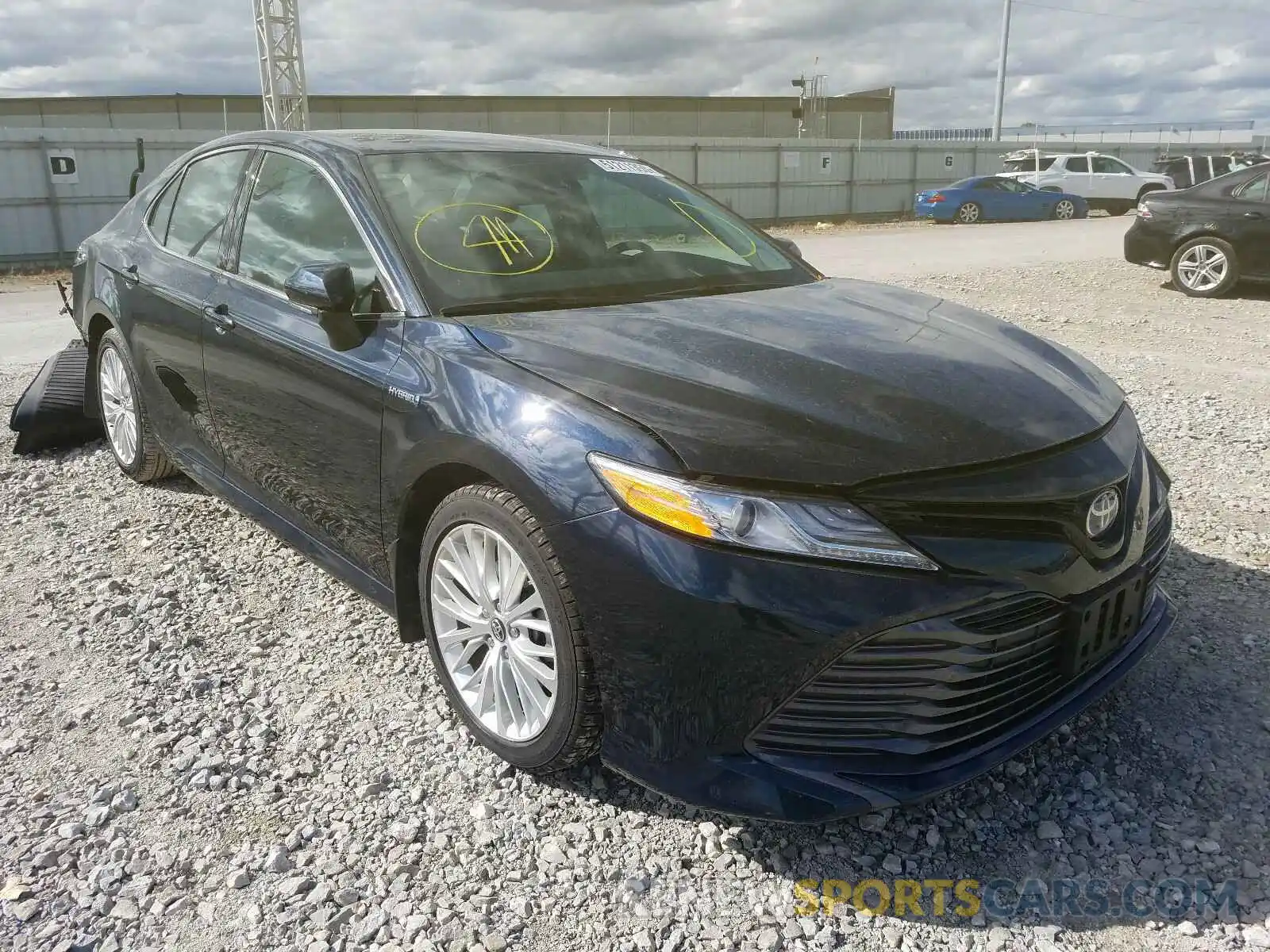 1 Photograph of a damaged car 4T1B21HK7KU514482 TOYOTA CAMRY 2019