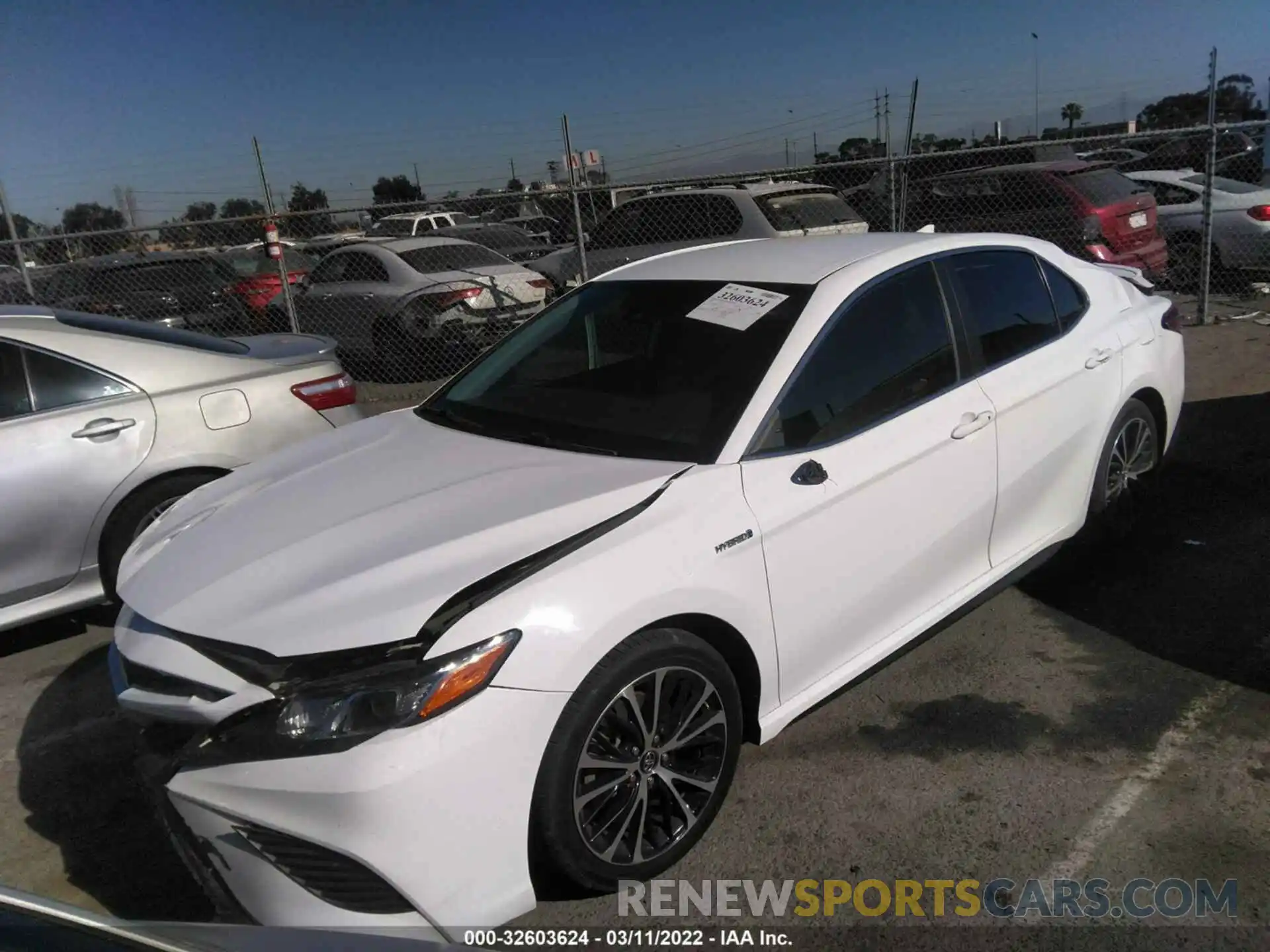 2 Photograph of a damaged car 4T1B21HK7KU514899 TOYOTA CAMRY 2019