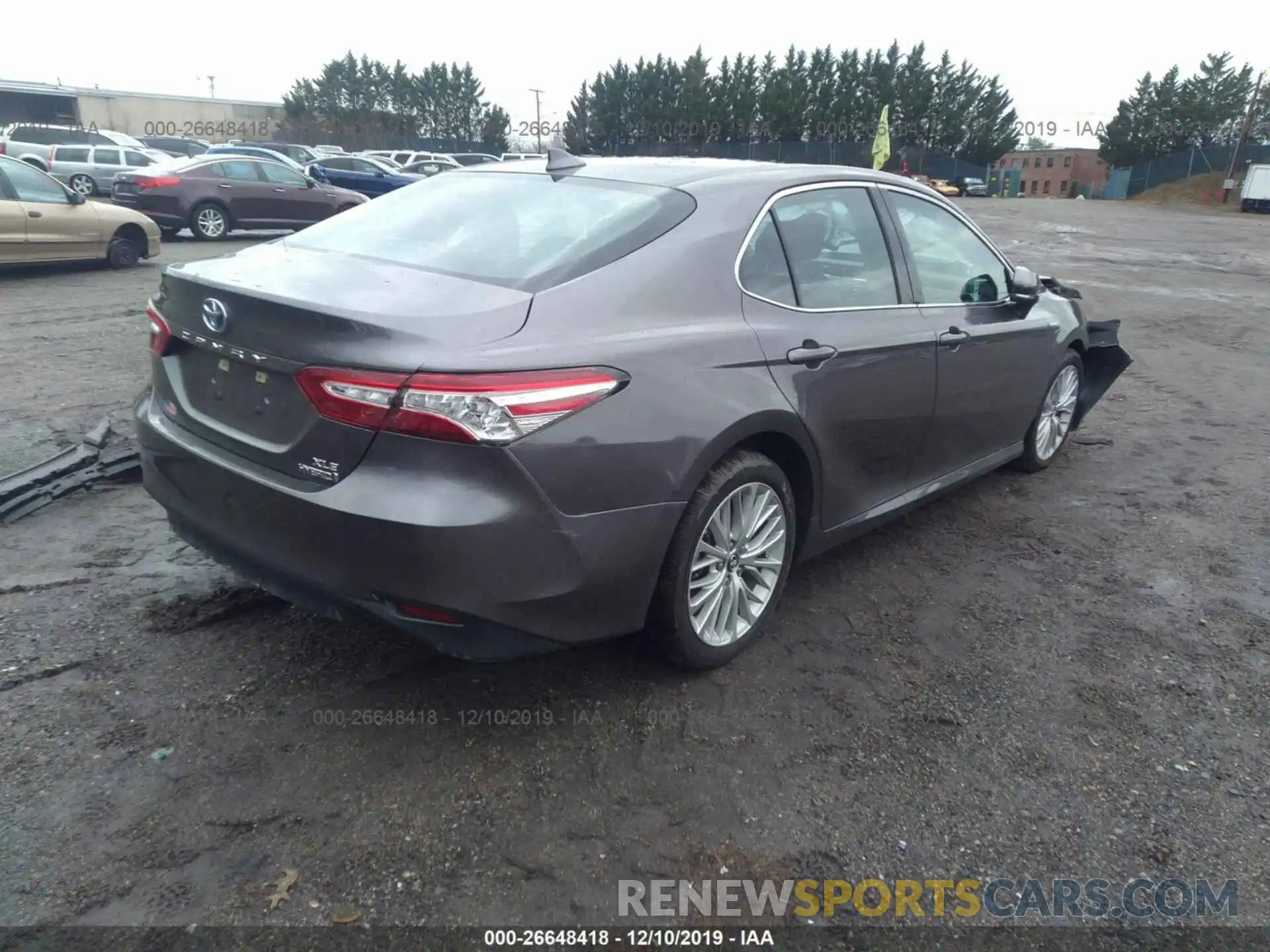 4 Photograph of a damaged car 4T1B21HK7KU516183 TOYOTA CAMRY 2019