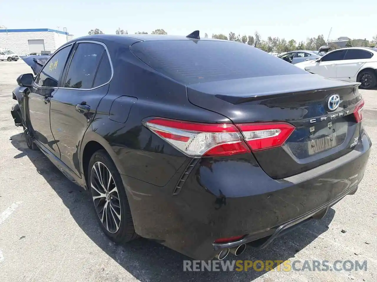 3 Photograph of a damaged car 4T1B21HK7KU519651 TOYOTA CAMRY 2019