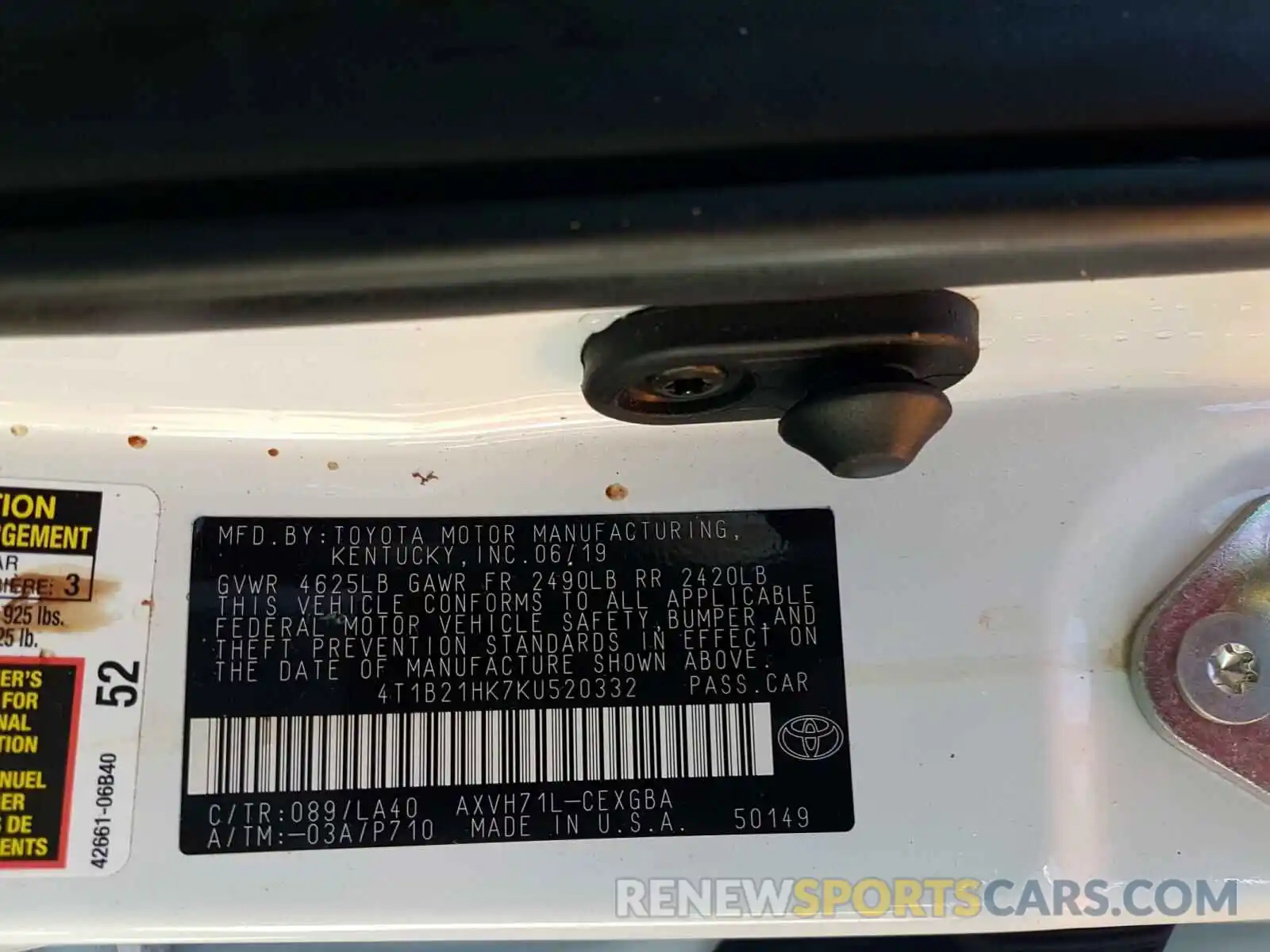 10 Photograph of a damaged car 4T1B21HK7KU520332 TOYOTA CAMRY 2019