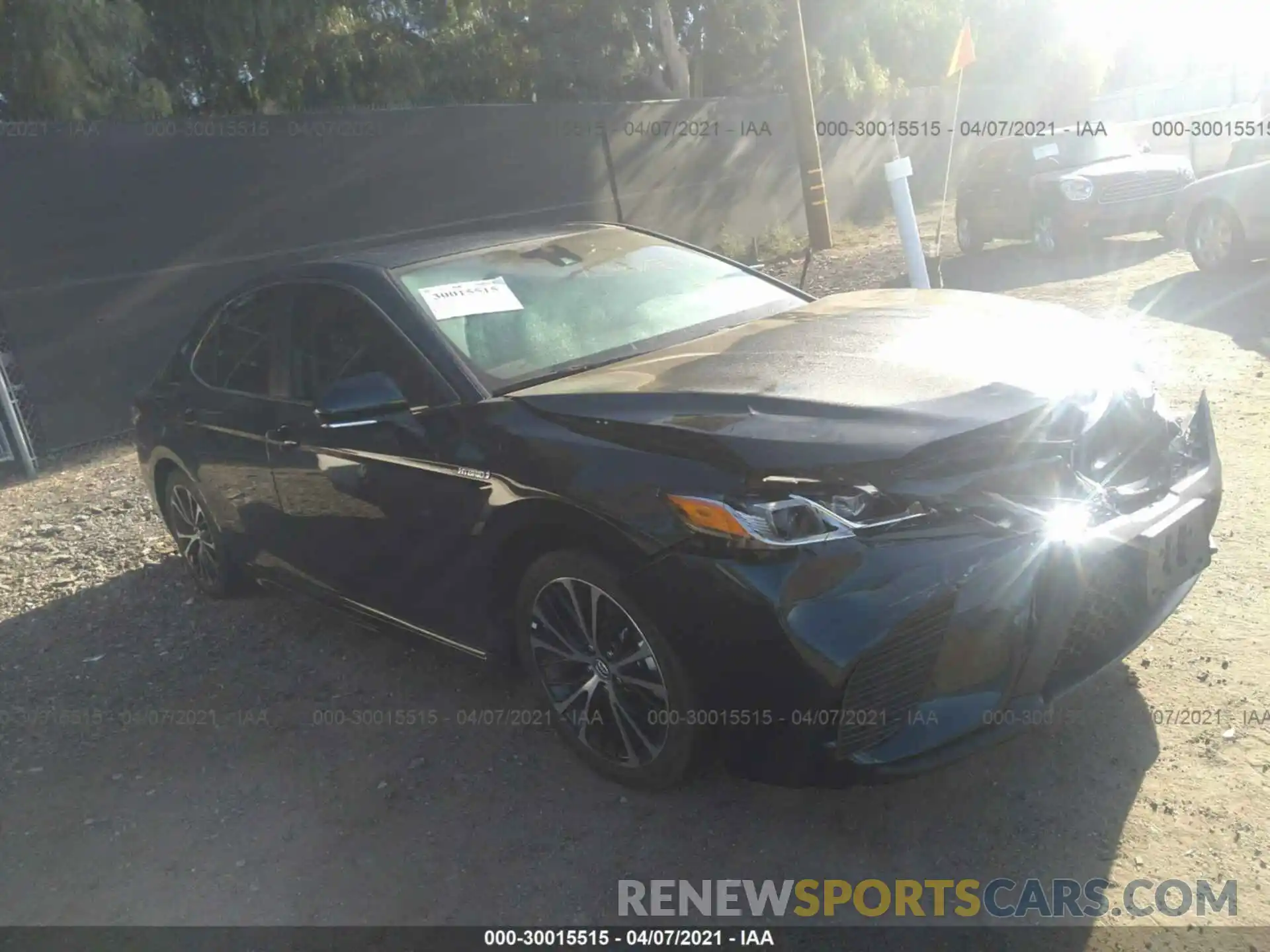 1 Photograph of a damaged car 4T1B21HK7KU520900 TOYOTA CAMRY 2019