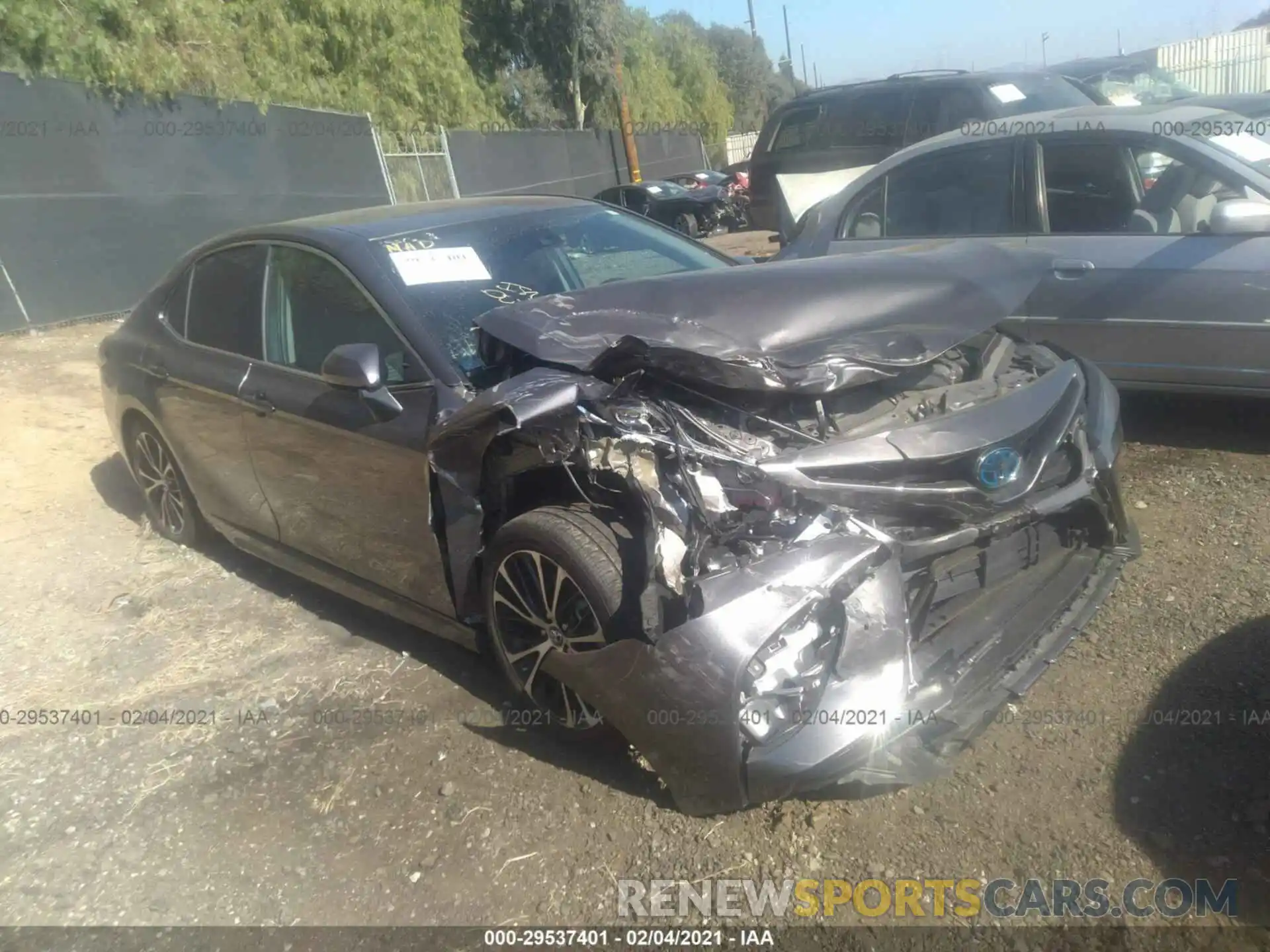 1 Photograph of a damaged car 4T1B21HK7KU521464 TOYOTA CAMRY 2019