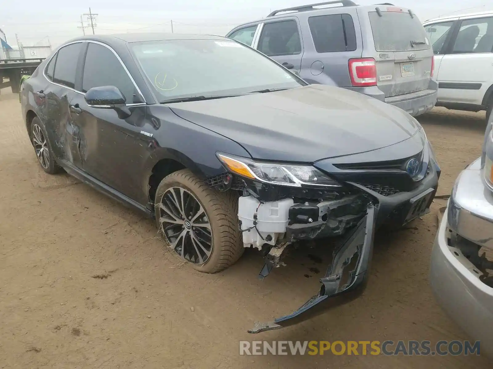 1 Photograph of a damaged car 4T1B21HK7KU521769 TOYOTA CAMRY 2019