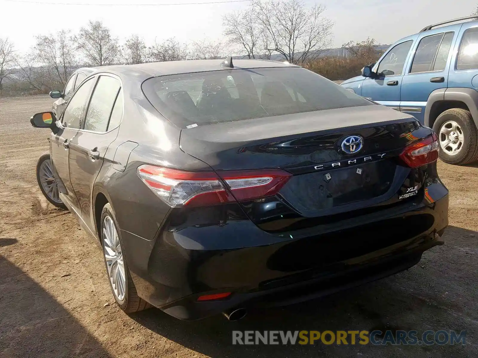 3 Photograph of a damaged car 4T1B21HK8KU011687 TOYOTA CAMRY 2019