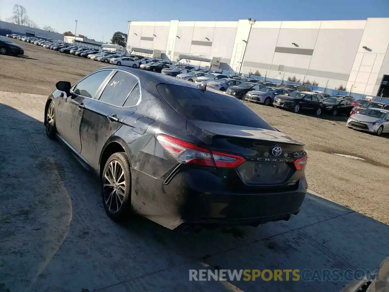 3 Photograph of a damaged car 4T1B21HK8KU011723 TOYOTA CAMRY 2019