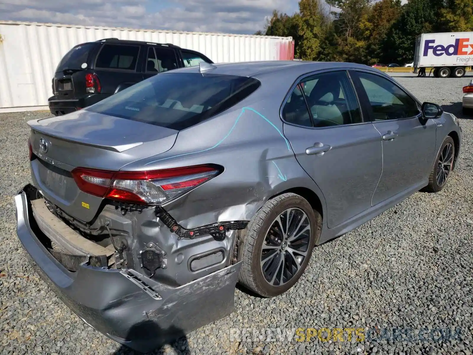 4 Фотография поврежденного автомобиля 4T1B21HK8KU012189 TOYOTA CAMRY 2019