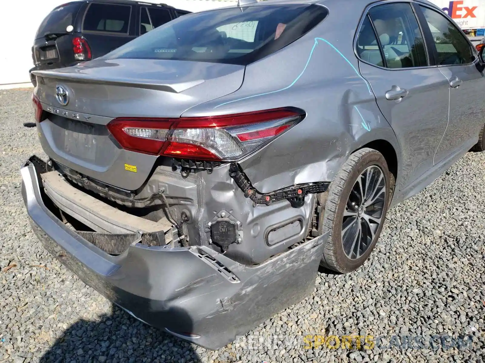 9 Photograph of a damaged car 4T1B21HK8KU012189 TOYOTA CAMRY 2019