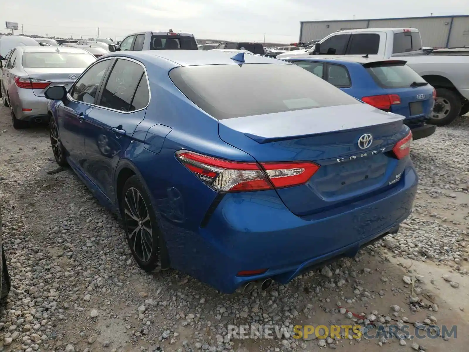 3 Photograph of a damaged car 4T1B21HK8KU012631 TOYOTA CAMRY 2019