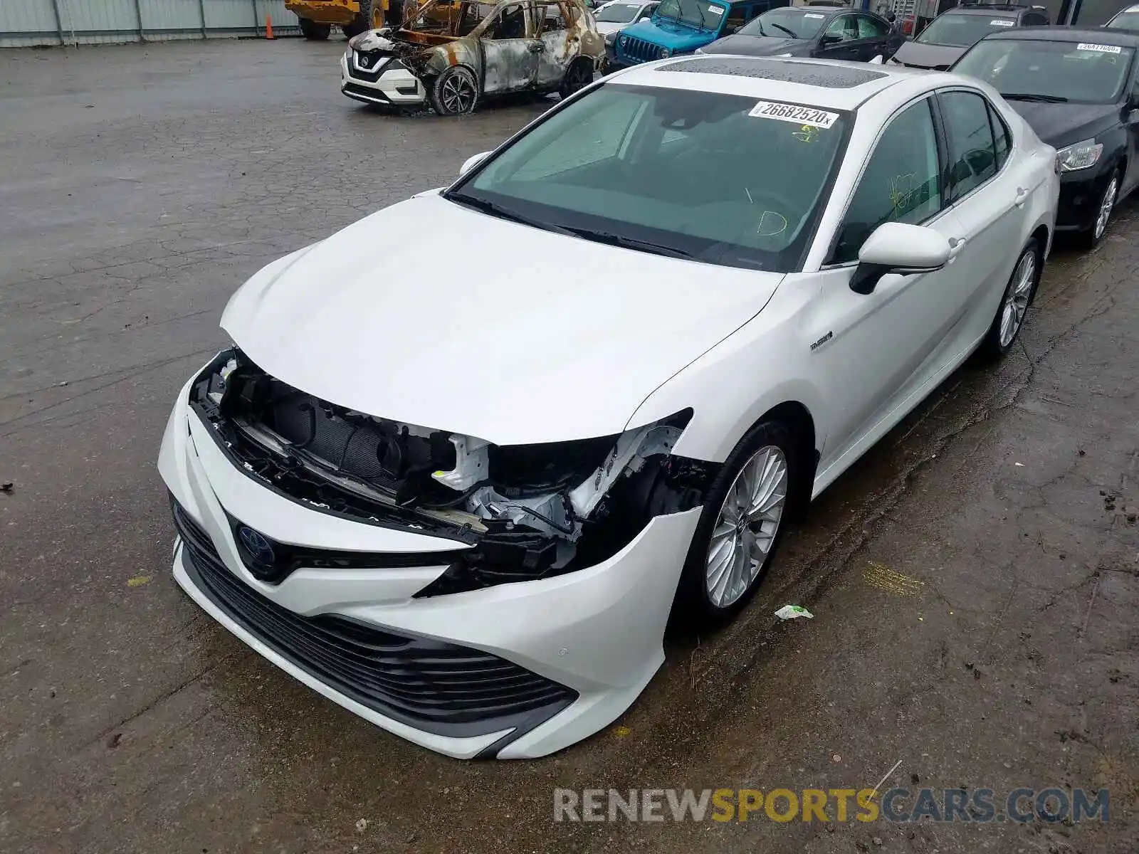 2 Photograph of a damaged car 4T1B21HK8KU012712 TOYOTA CAMRY 2019