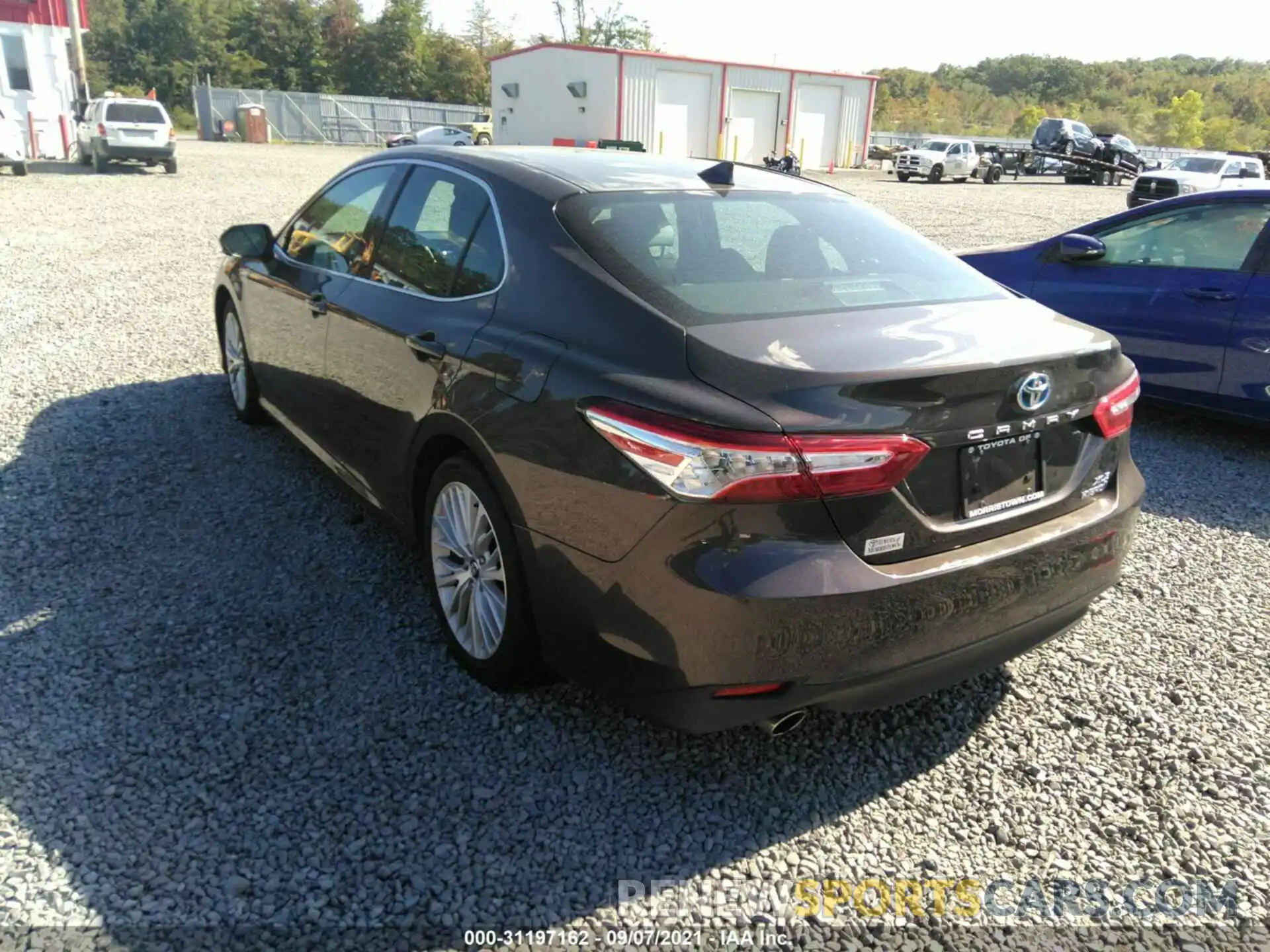 3 Photograph of a damaged car 4T1B21HK8KU013102 TOYOTA CAMRY 2019