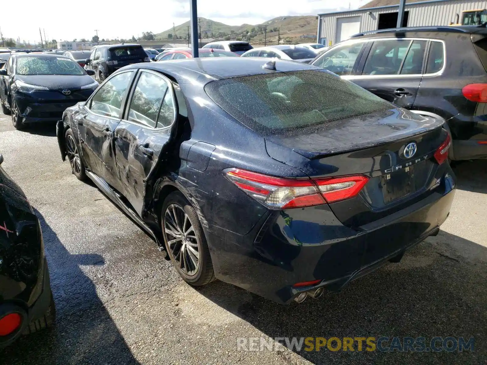 3 Photograph of a damaged car 4T1B21HK8KU013391 TOYOTA CAMRY 2019