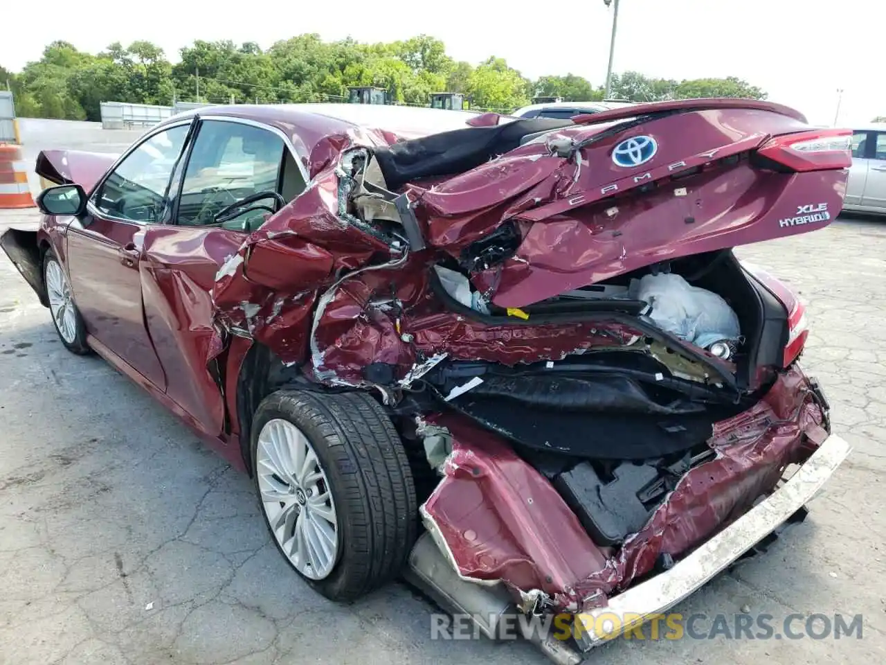 3 Photograph of a damaged car 4T1B21HK8KU014329 TOYOTA CAMRY 2019