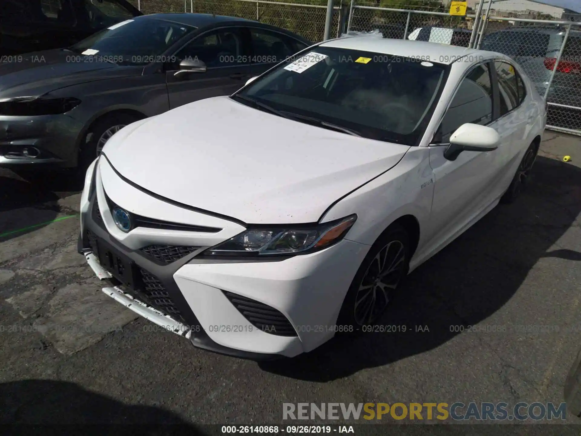 2 Photograph of a damaged car 4T1B21HK8KU513244 TOYOTA CAMRY 2019