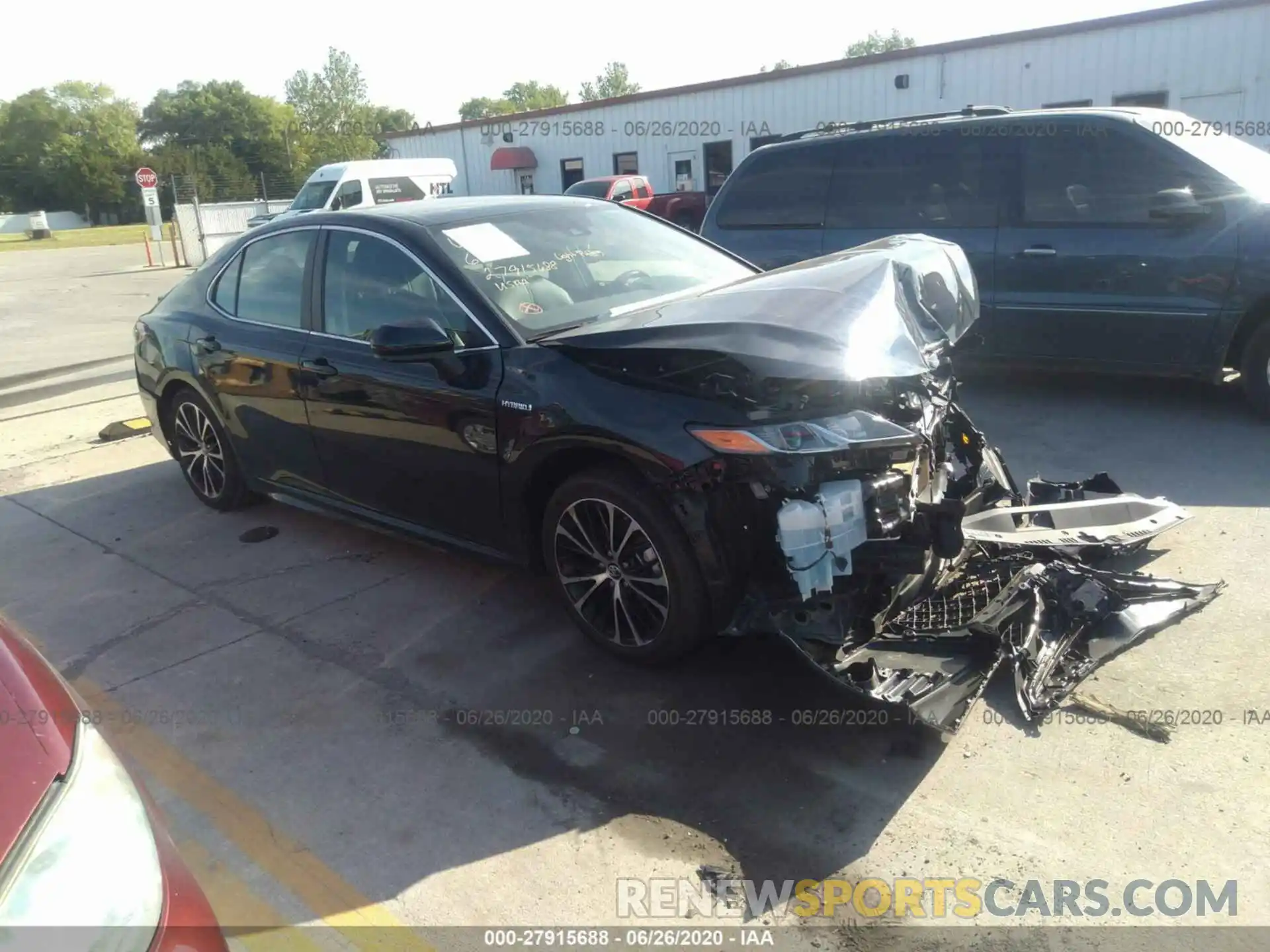 1 Photograph of a damaged car 4T1B21HK8KU514314 TOYOTA CAMRY 2019