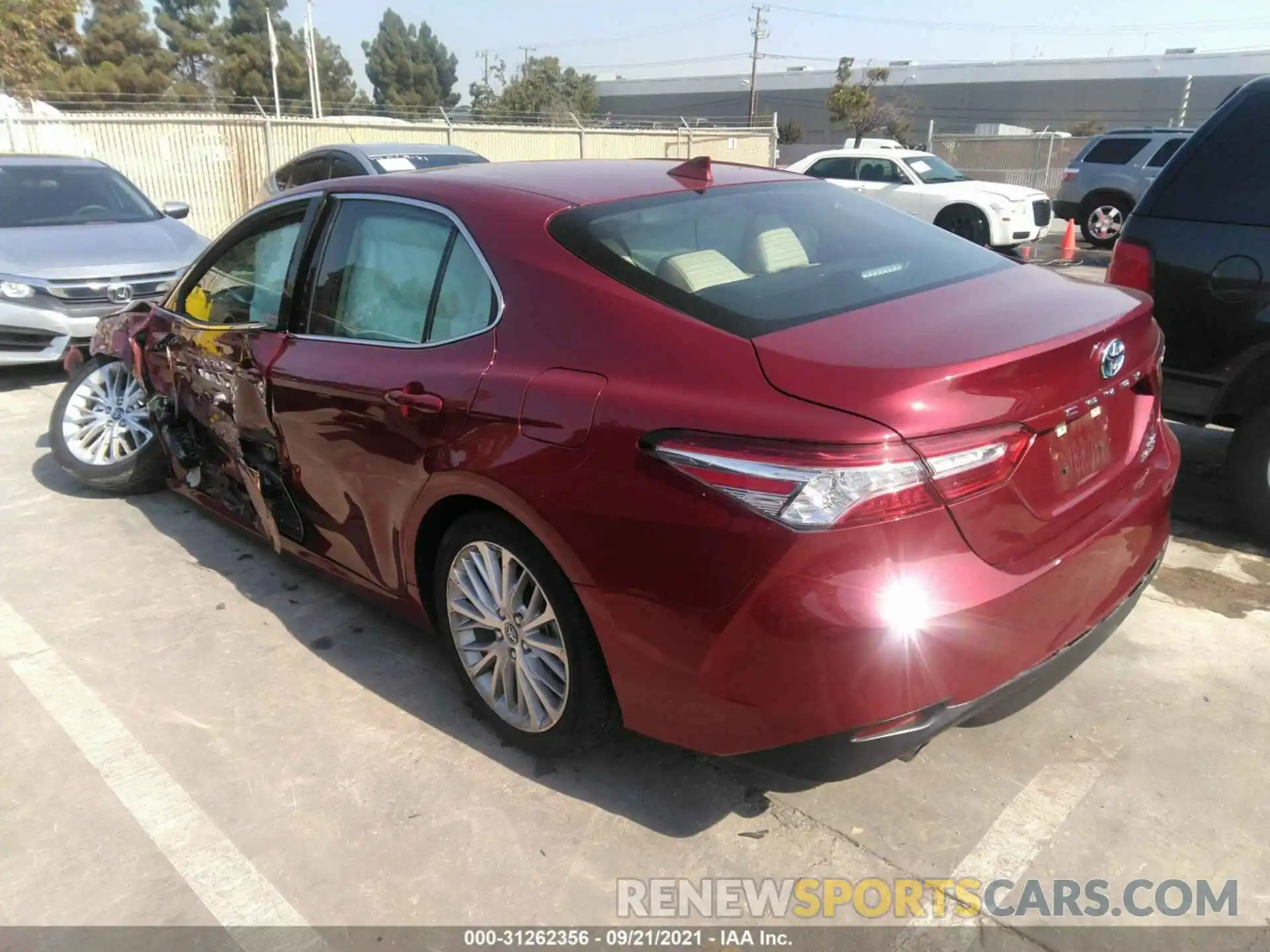 3 Photograph of a damaged car 4T1B21HK8KU514975 TOYOTA CAMRY 2019