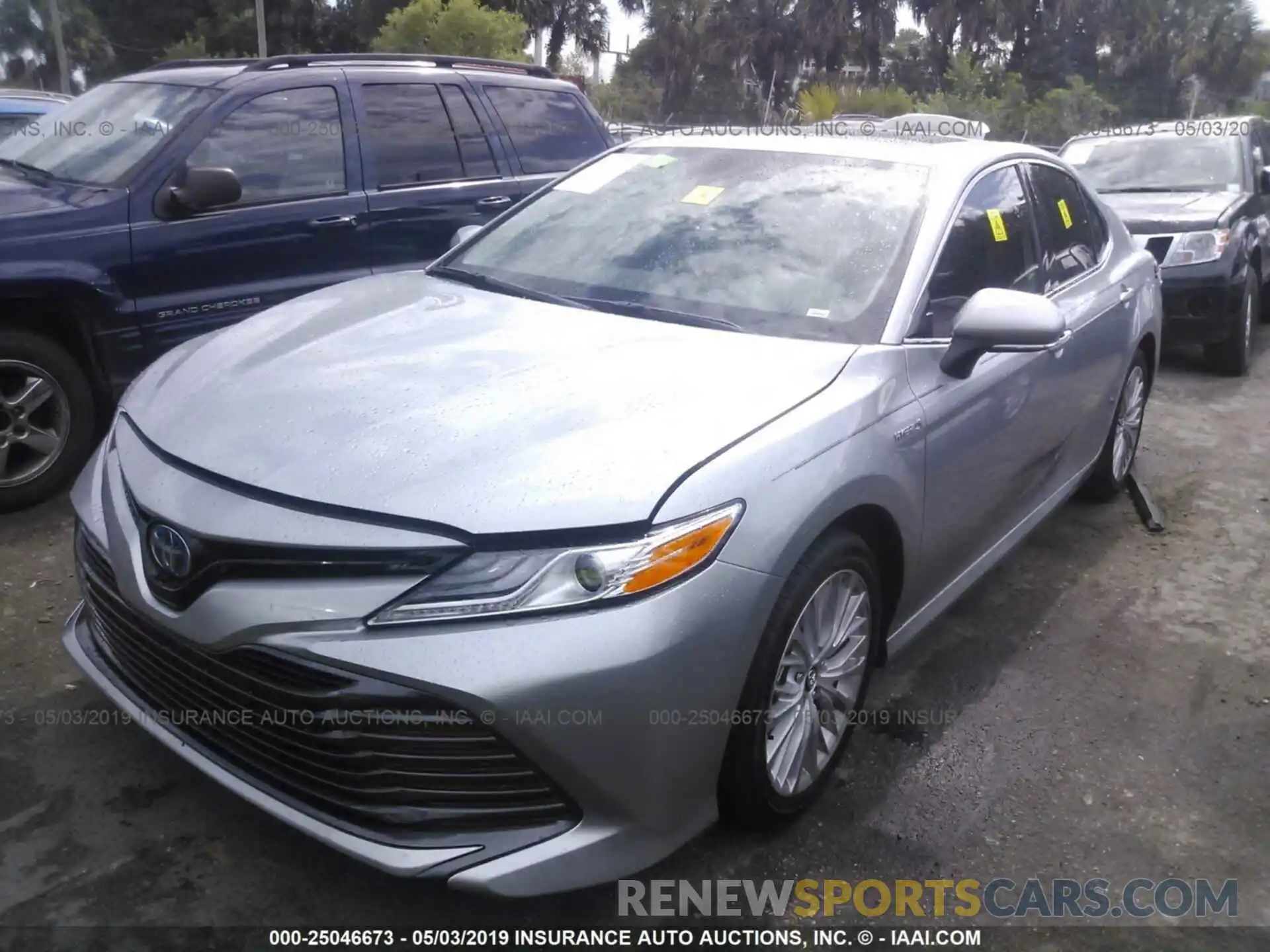 2 Photograph of a damaged car 4T1B21HK8KU515737 TOYOTA CAMRY 2019