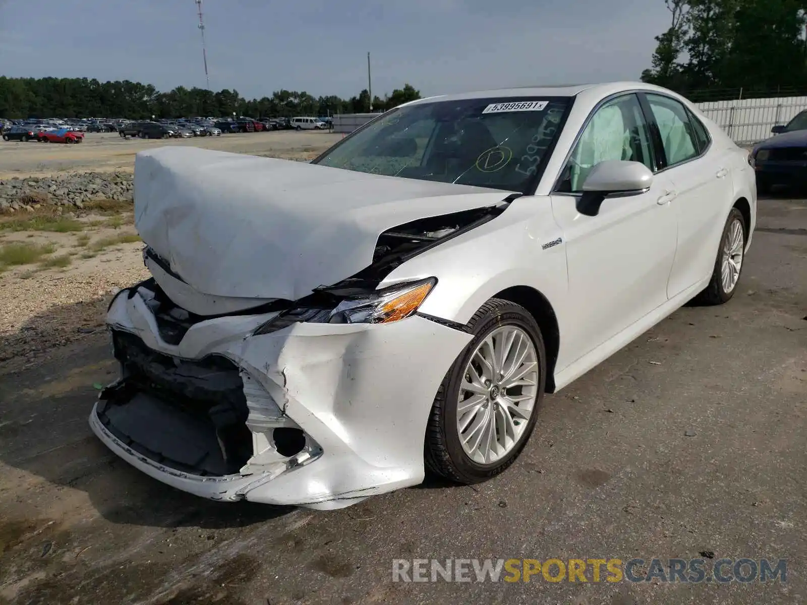 2 Photograph of a damaged car 4T1B21HK8KU517343 TOYOTA CAMRY 2019