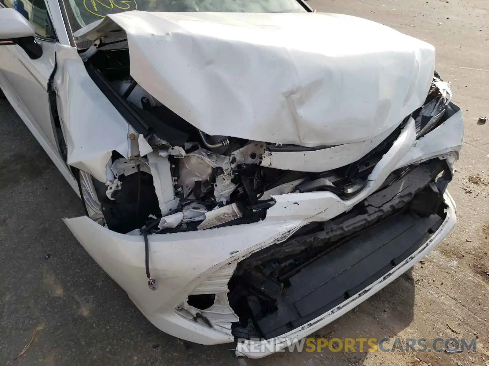 9 Photograph of a damaged car 4T1B21HK8KU517343 TOYOTA CAMRY 2019