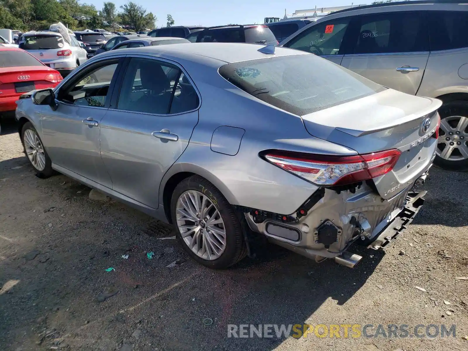 3 Photograph of a damaged car 4T1B21HK8KU519612 TOYOTA CAMRY 2019