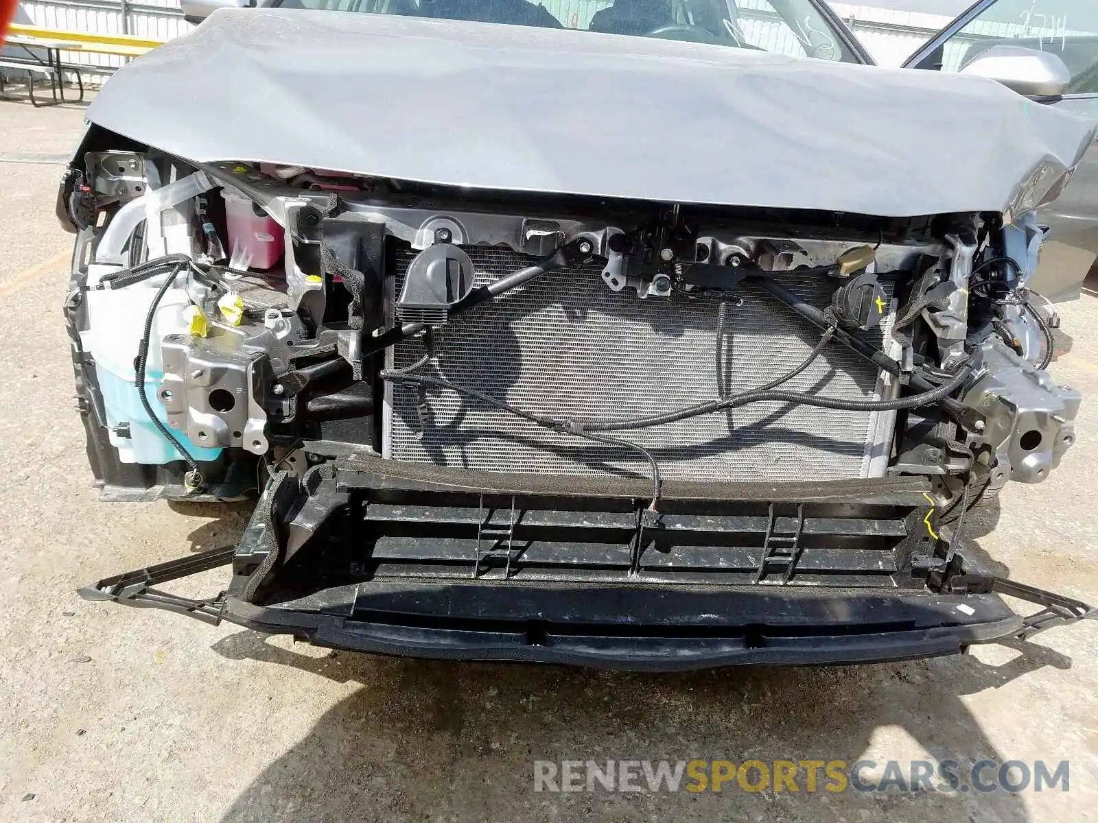 9 Photograph of a damaged car 4T1B21HK8KU519853 TOYOTA CAMRY 2019