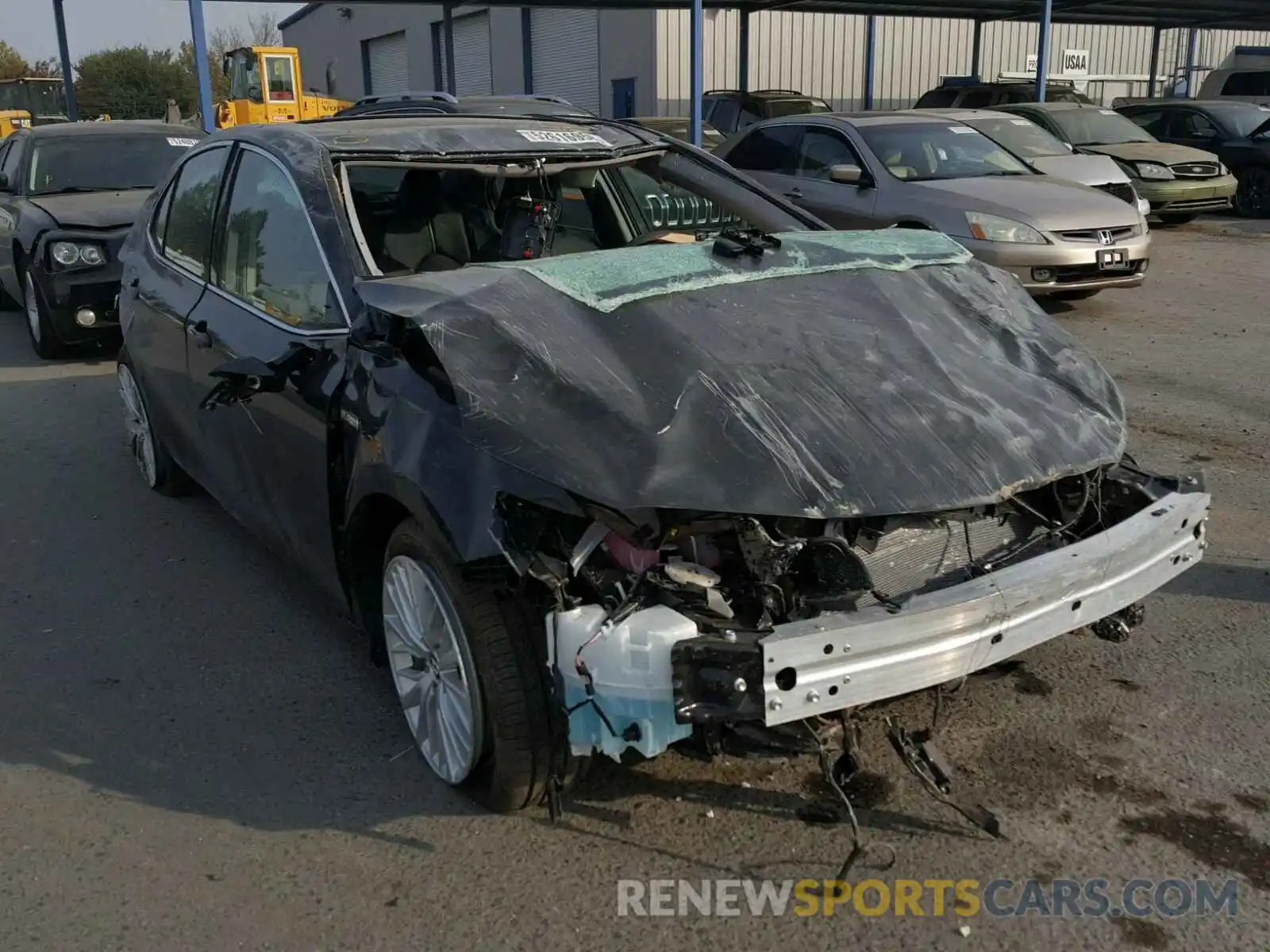 1 Photograph of a damaged car 4T1B21HK9KU010158 TOYOTA CAMRY 2019