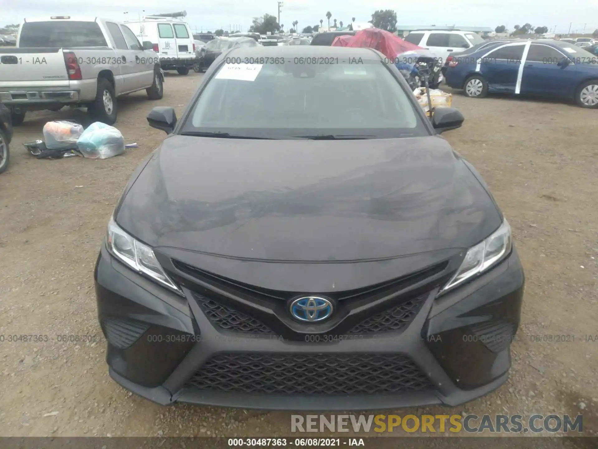 6 Photograph of a damaged car 4T1B21HK9KU011214 TOYOTA CAMRY 2019