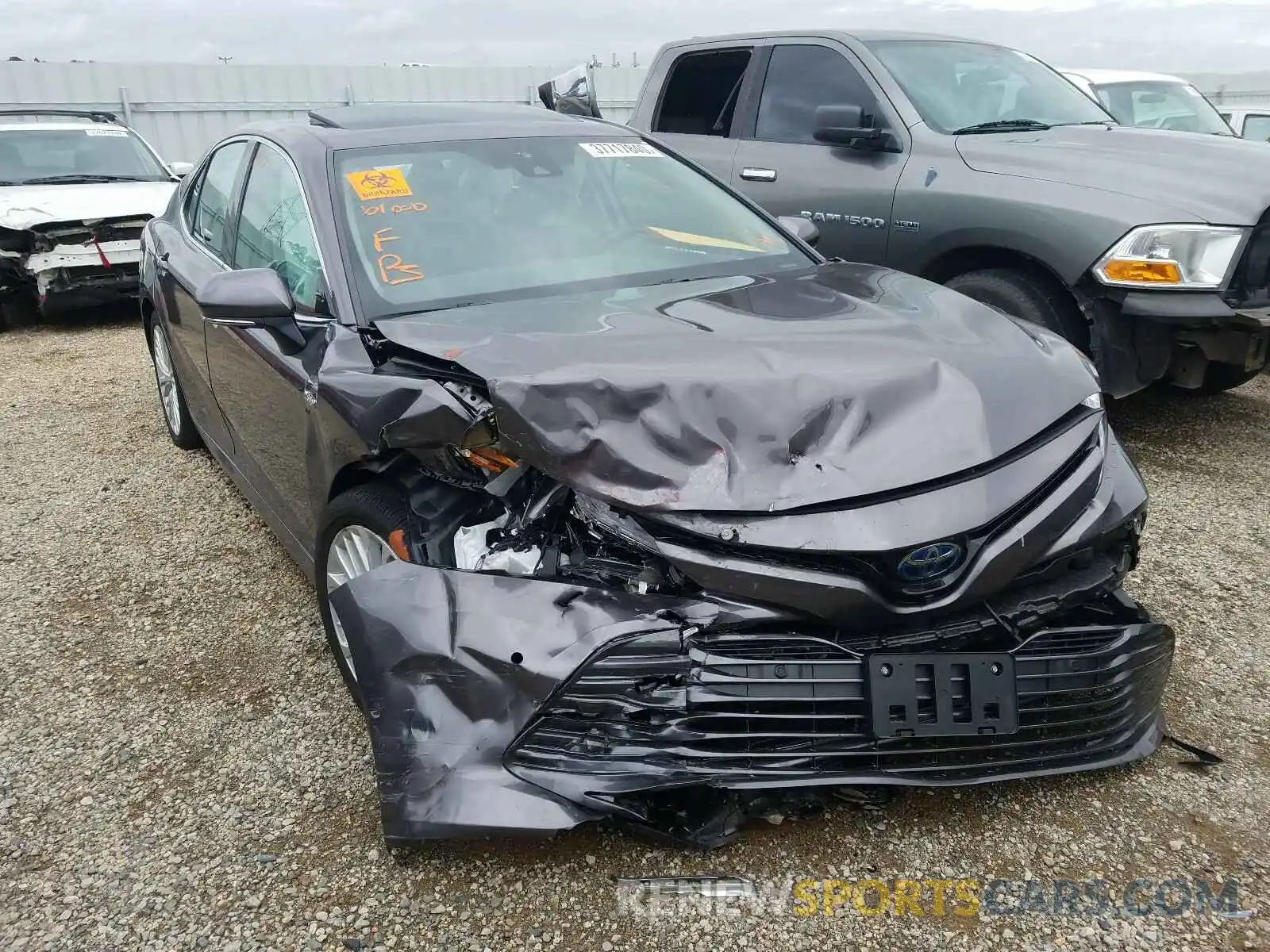 1 Photograph of a damaged car 4T1B21HK9KU011682 TOYOTA CAMRY 2019