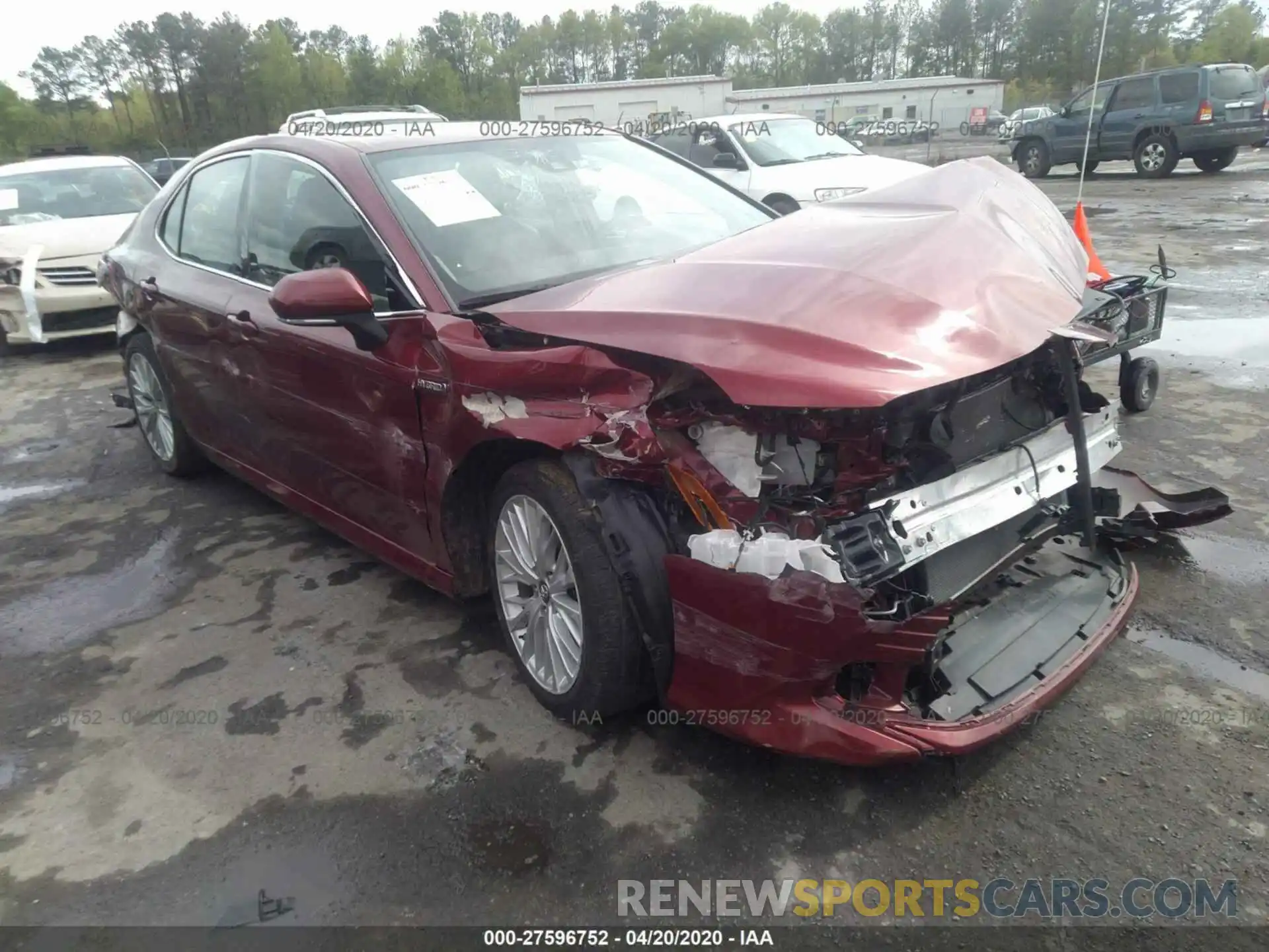 1 Photograph of a damaged car 4T1B21HK9KU512104 TOYOTA CAMRY 2019