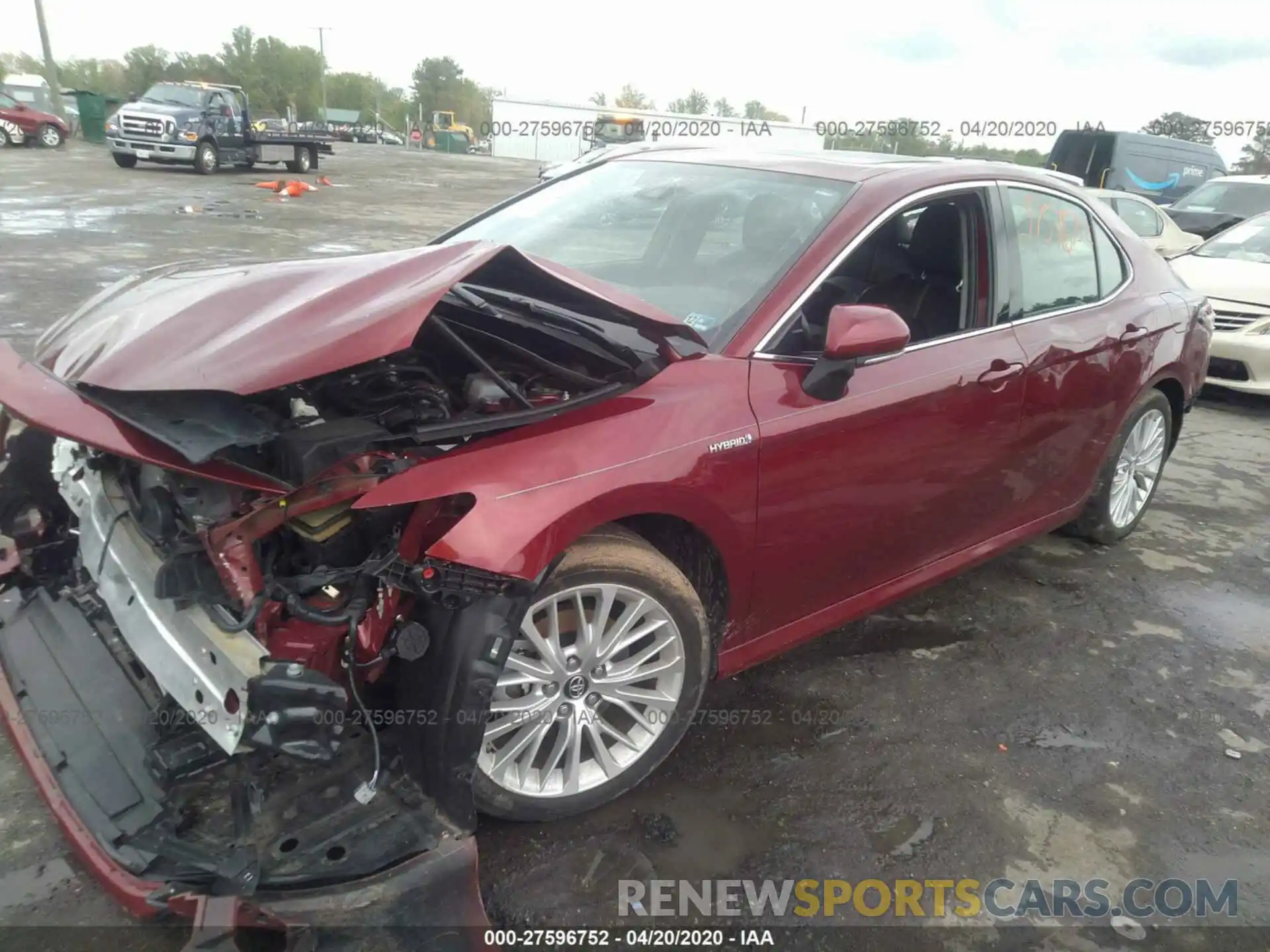 2 Photograph of a damaged car 4T1B21HK9KU512104 TOYOTA CAMRY 2019