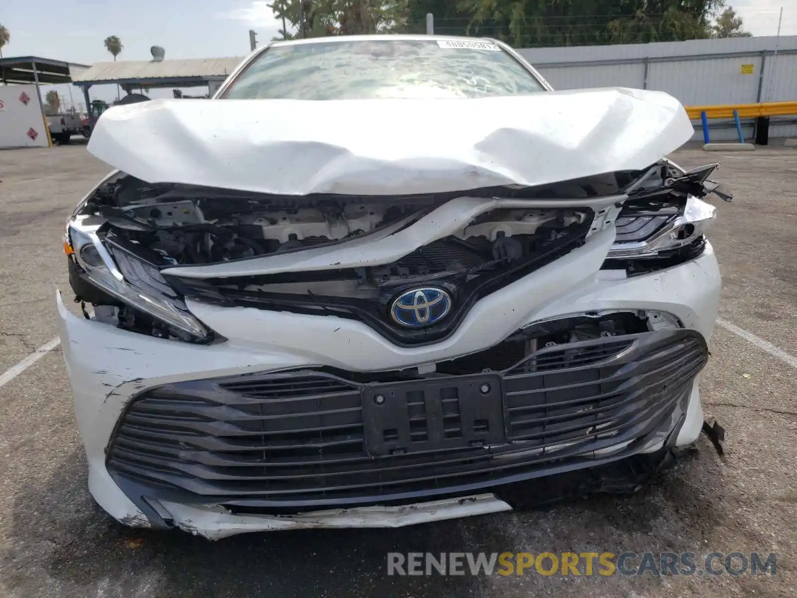 9 Photograph of a damaged car 4T1B21HK9KU513544 TOYOTA CAMRY 2019