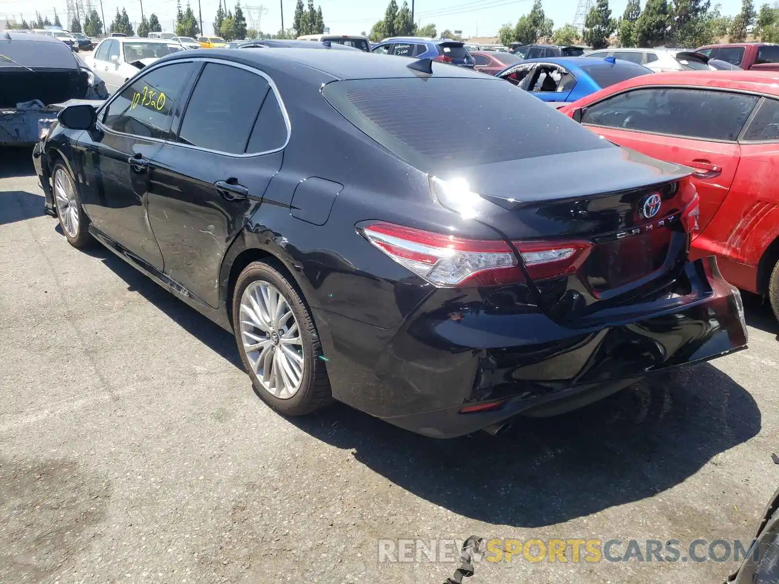 3 Photograph of a damaged car 4T1B21HK9KU514001 TOYOTA CAMRY 2019