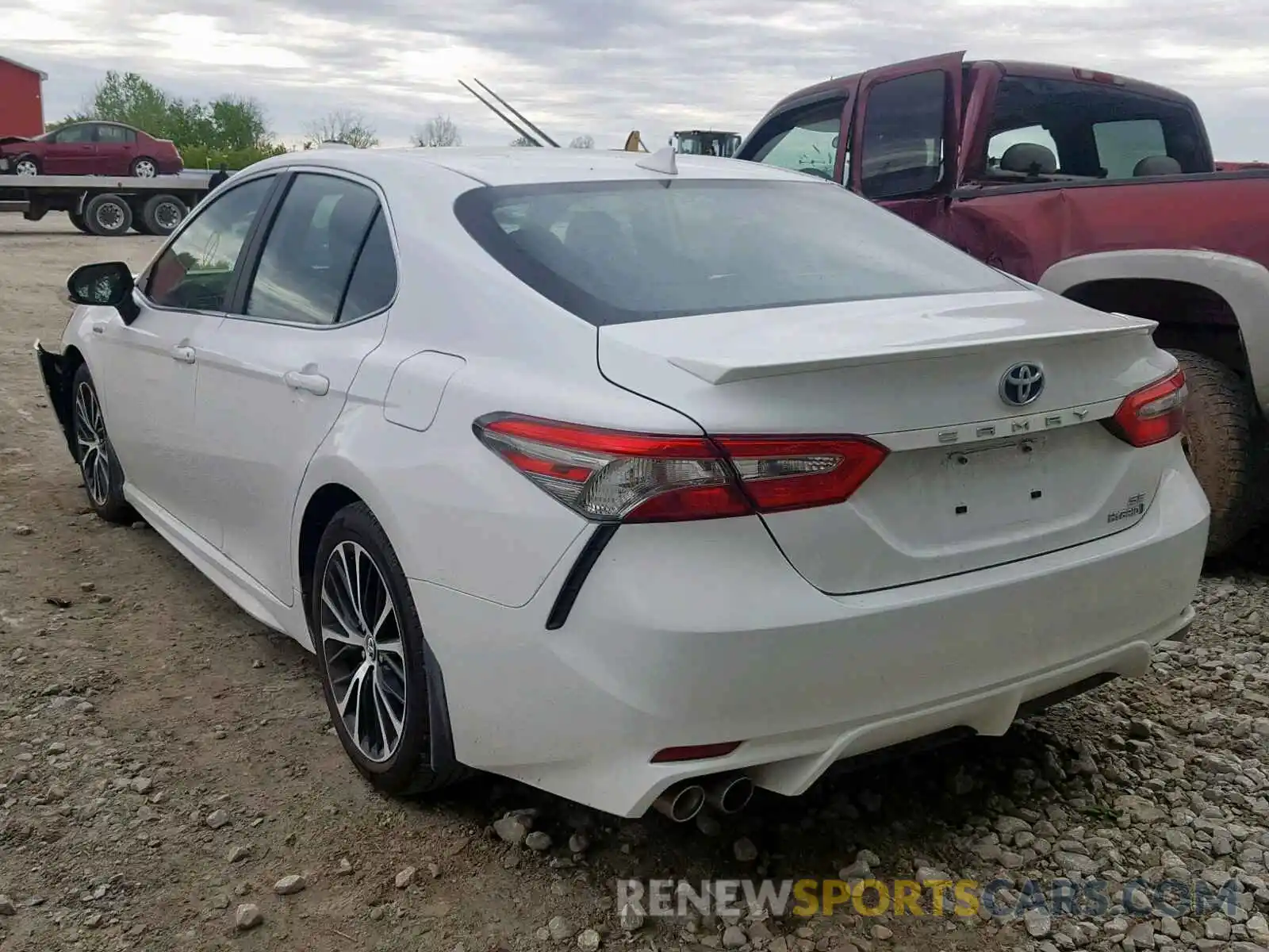 3 Фотография поврежденного автомобиля 4T1B21HK9KU514340 TOYOTA CAMRY 2019