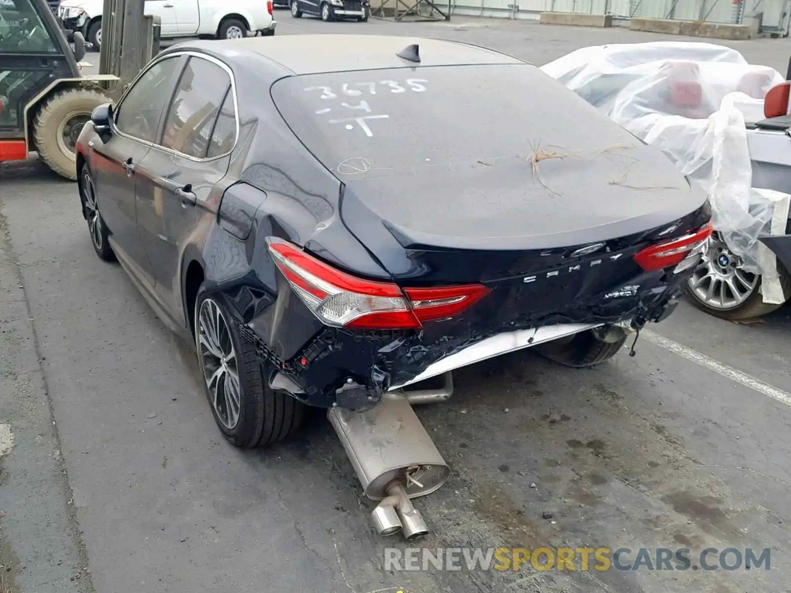 3 Photograph of a damaged car 4T1B21HK9KU514578 TOYOTA CAMRY 2019