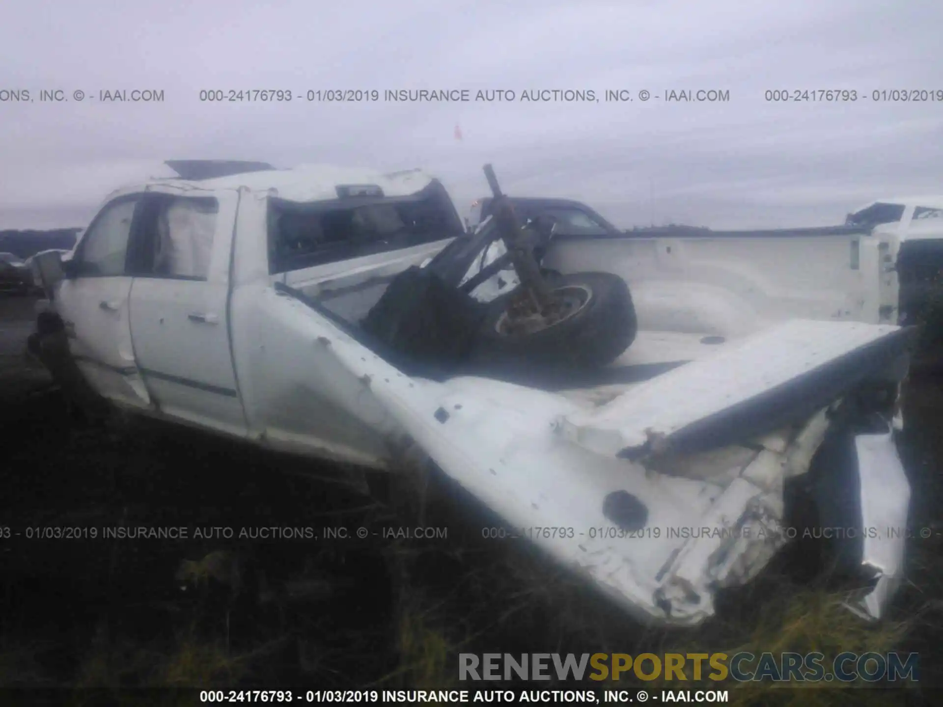 3 Photograph of a damaged car 4T1B21HK9KU514712 TOYOTA CAMRY 2019