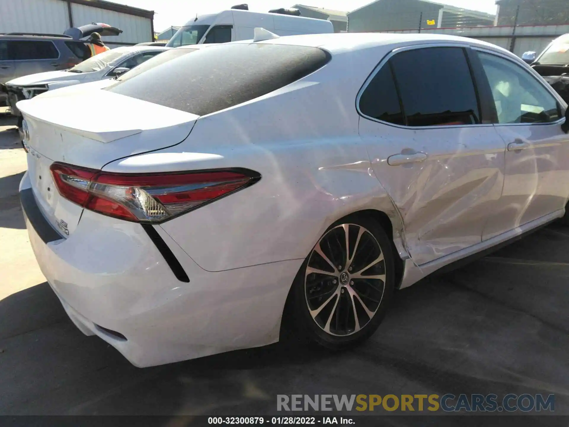 6 Photograph of a damaged car 4T1B21HK9KU514970 TOYOTA CAMRY 2019