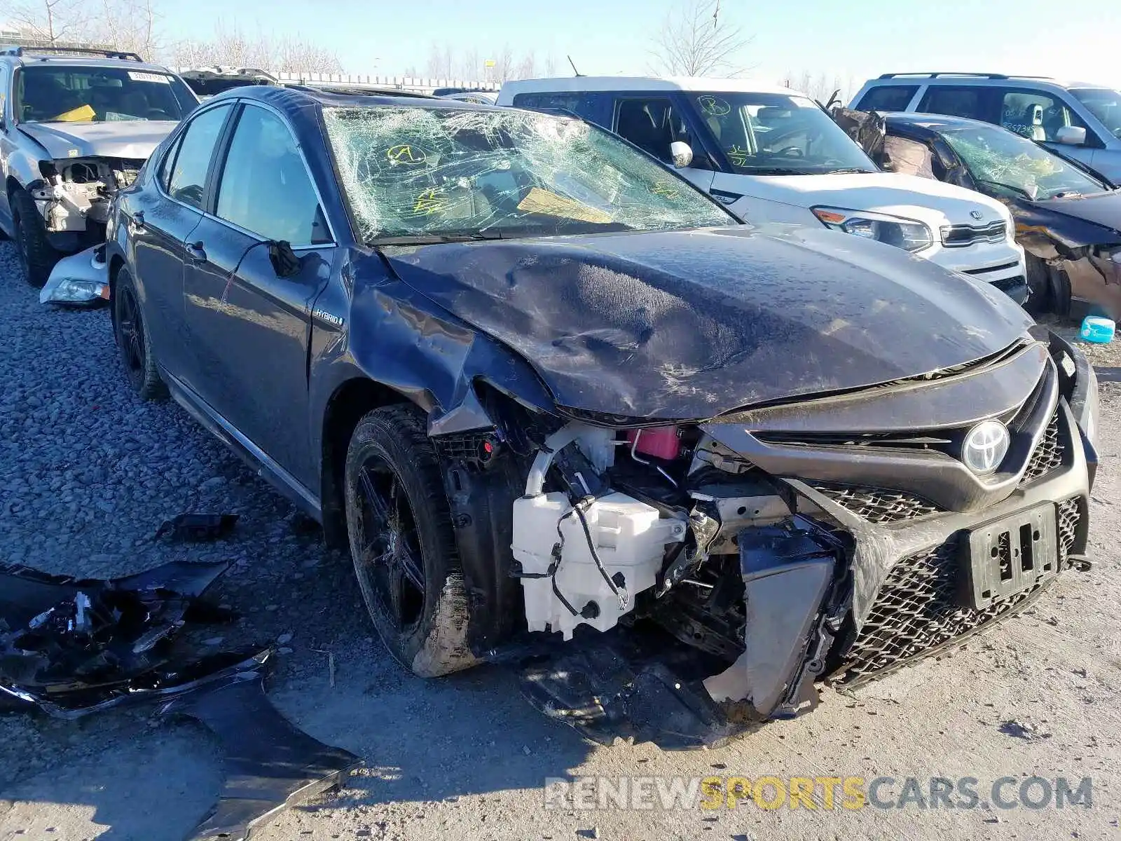 1 Photograph of a damaged car 4T1B21HK9KU517335 TOYOTA CAMRY 2019